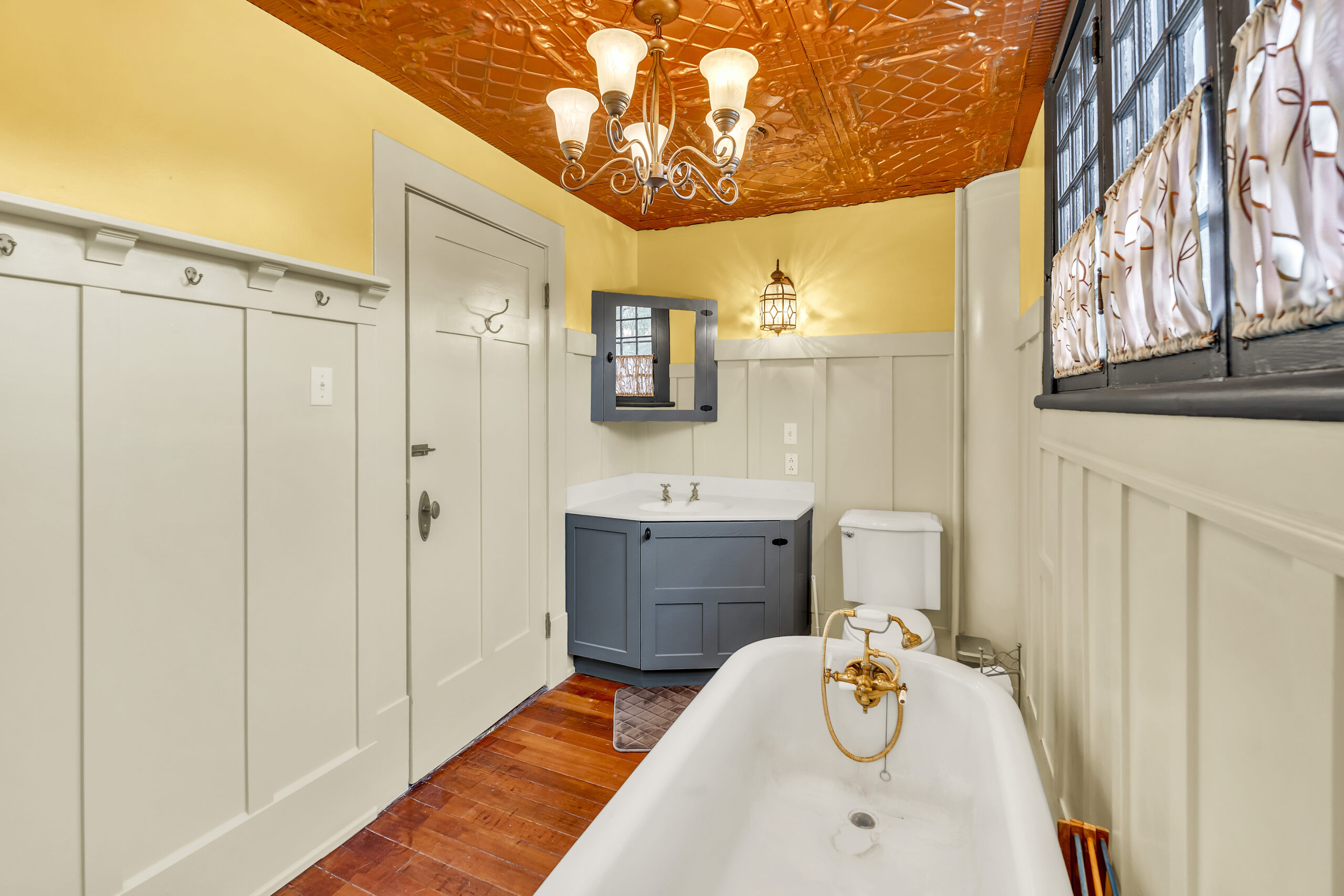 12405 Reynolds Avenue Summerland V0H 1Z8