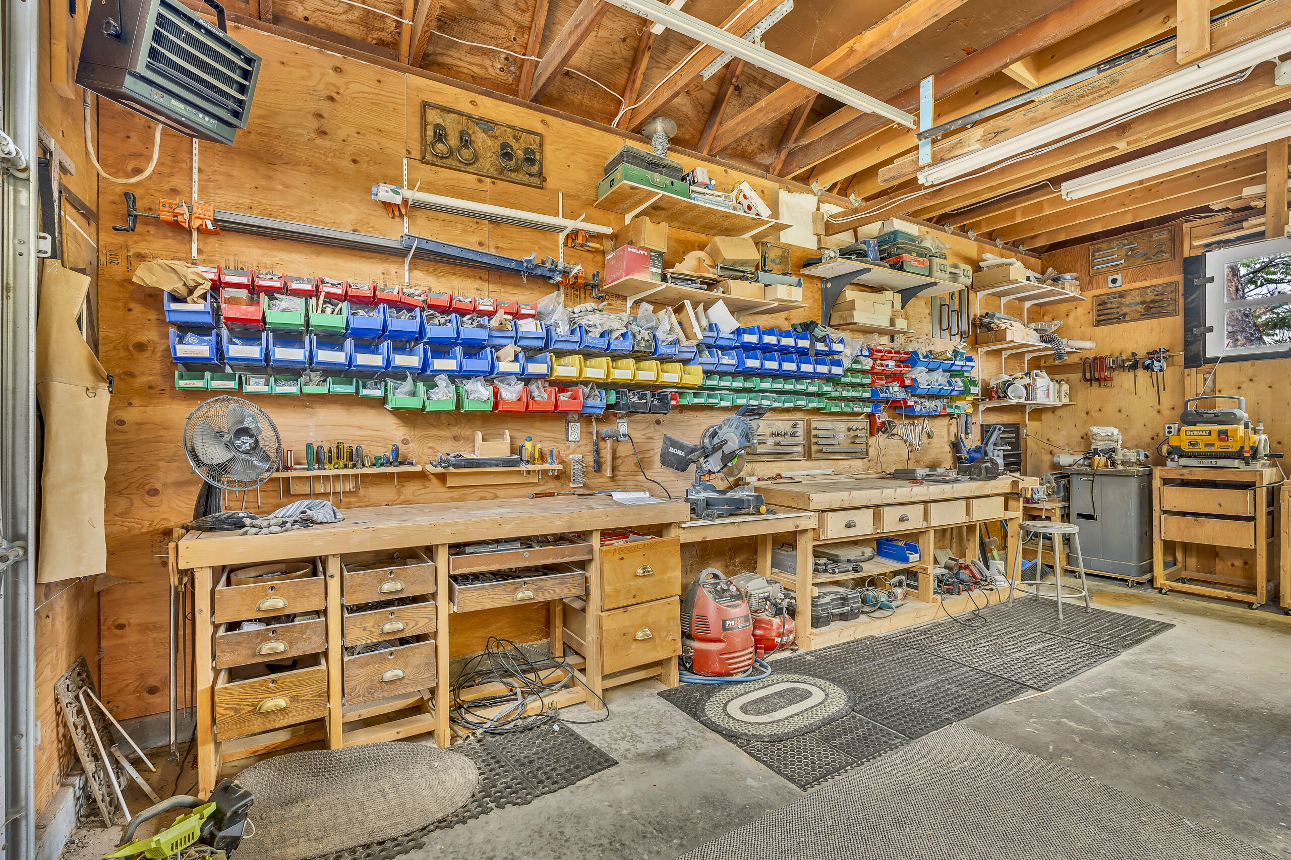 12405 Reynolds Avenue Summerland V0H 1Z8