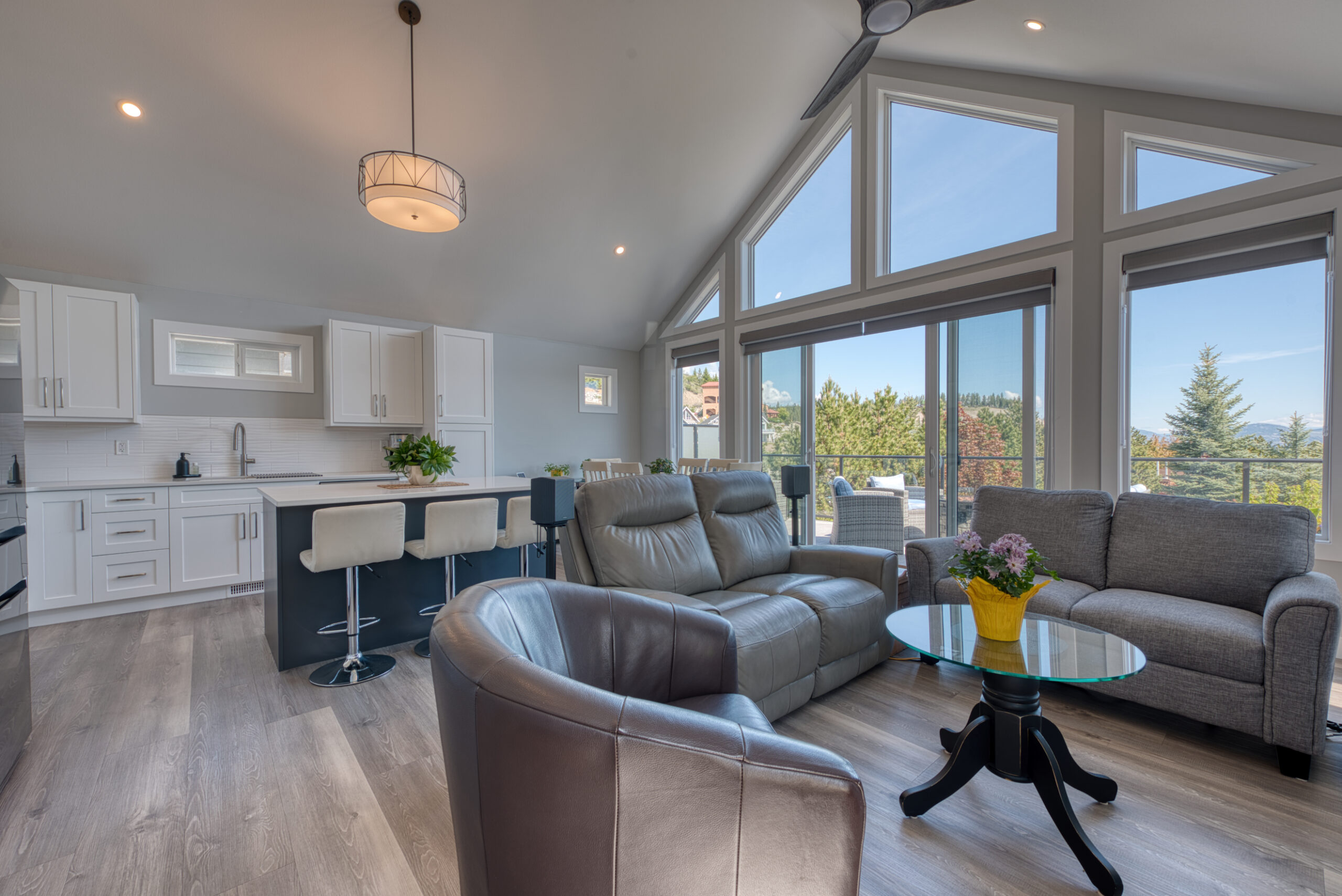 6833 Madrid Way 348 Kelowna V1Z 3R8