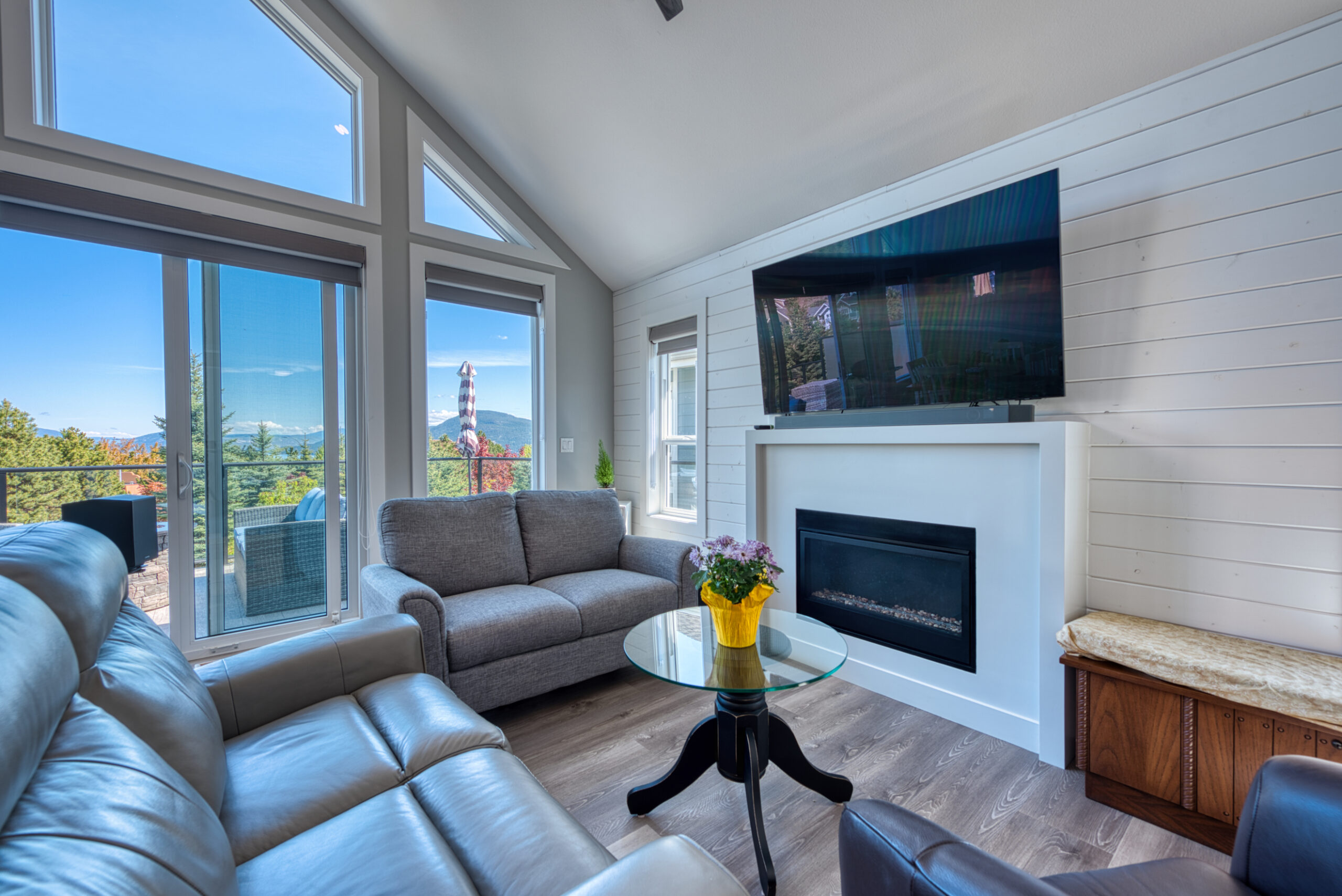 6833 Madrid Way 348 Kelowna V1Z 3R8