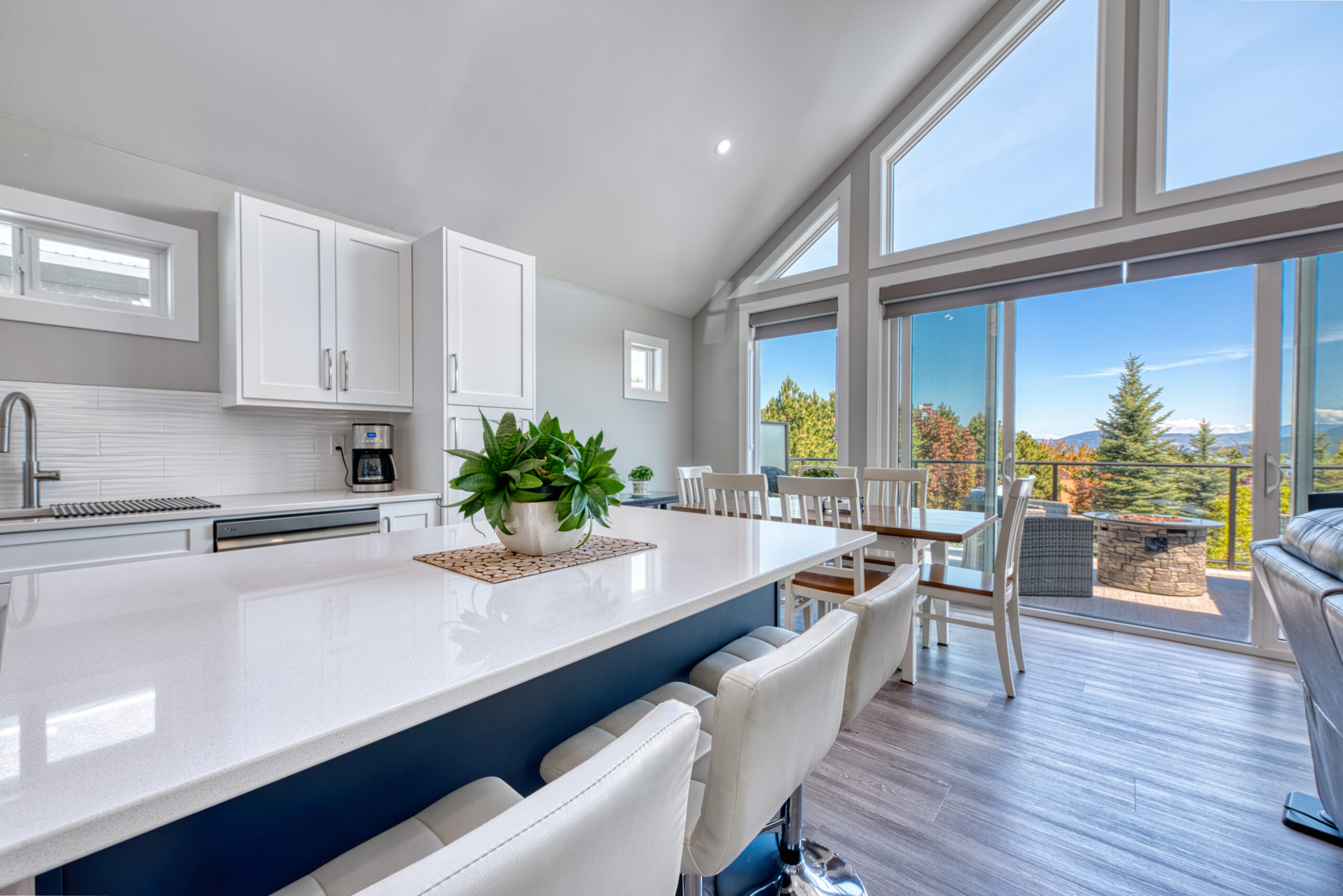 6833 Madrid Way 348 Kelowna V1Z 3R8
