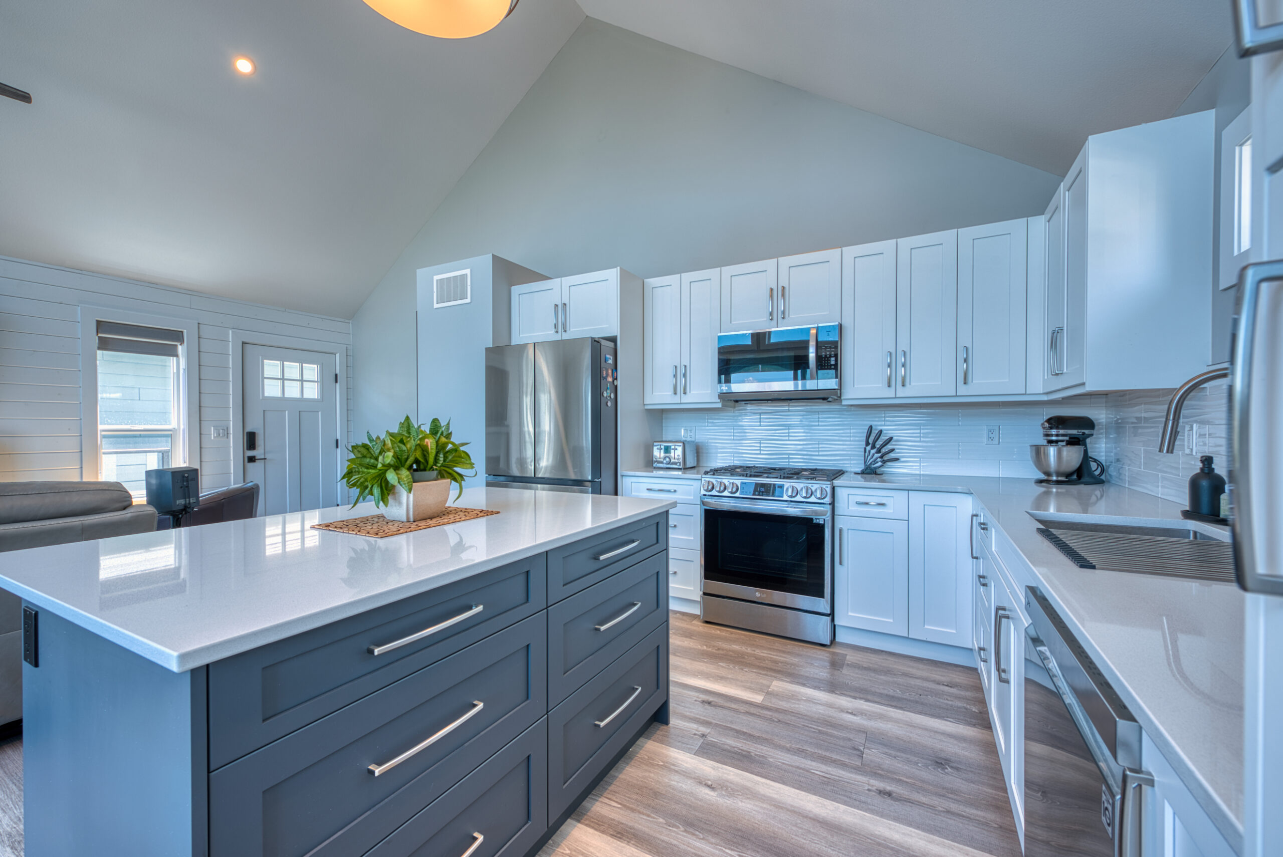 6833 Madrid Way 348 Kelowna V1Z 3R8