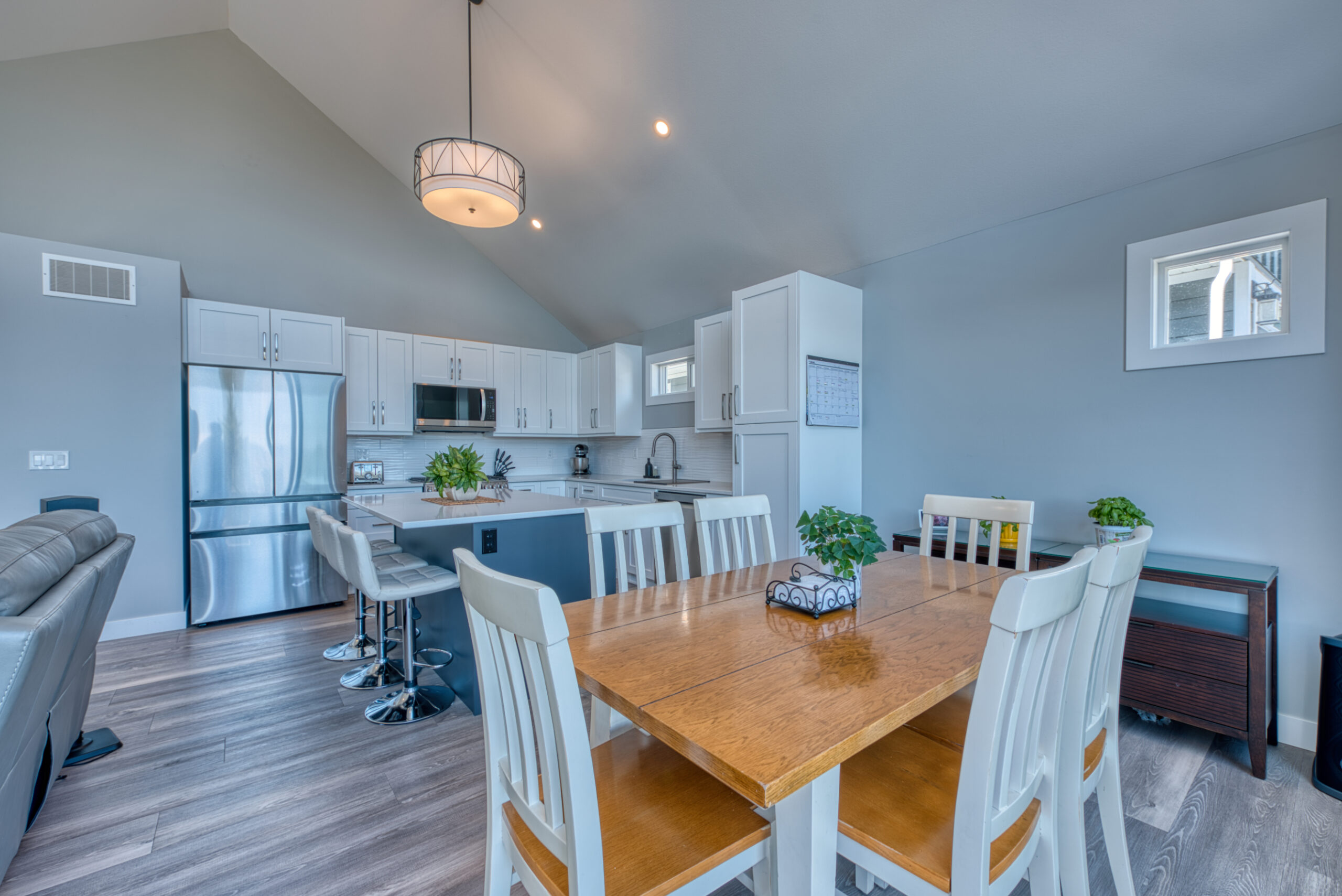 6833 Madrid Way 348 Kelowna V1Z 3R8