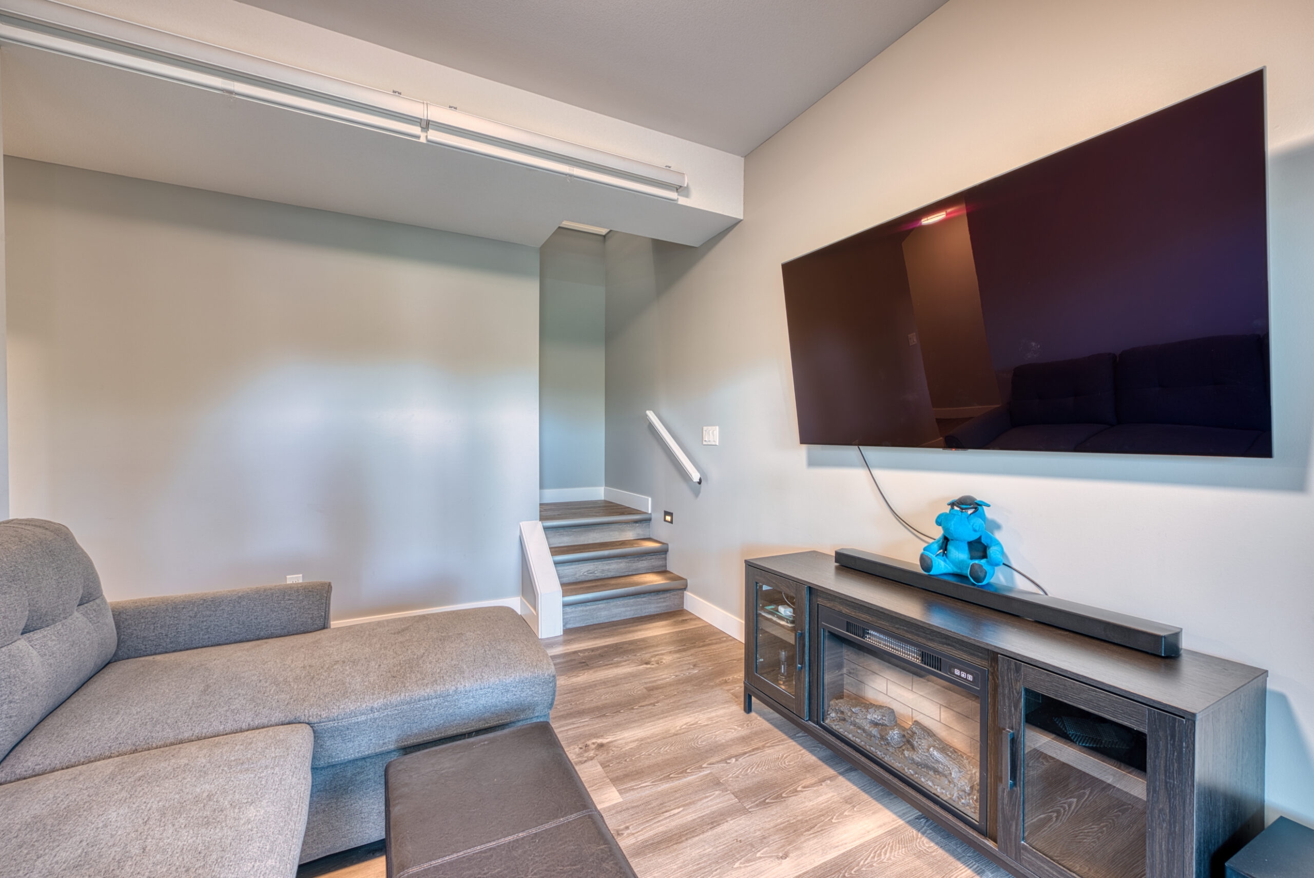 6833 Madrid Way 348 Kelowna V1Z 3R8