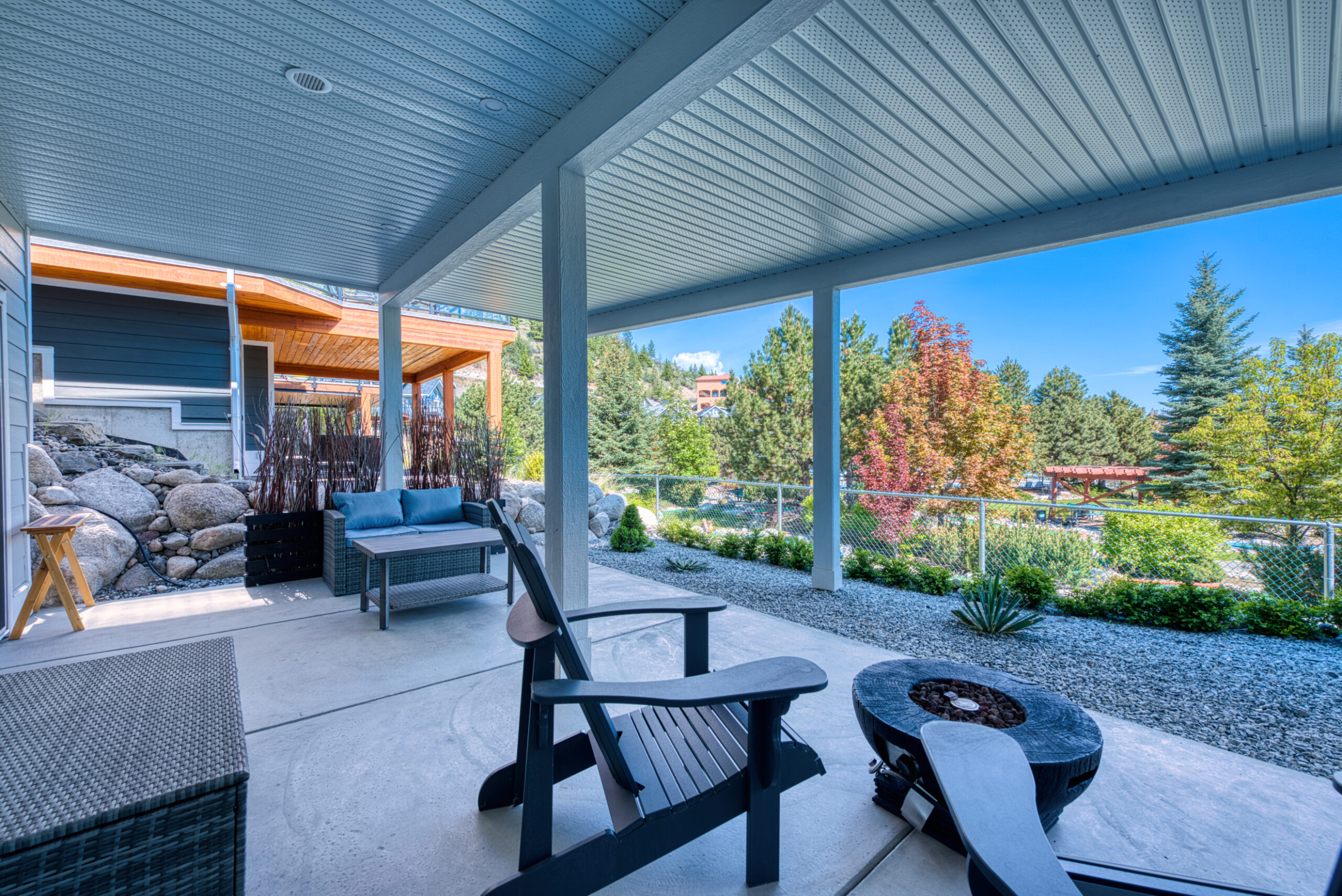 6833 Madrid Way 348 Kelowna V1Z 3R8