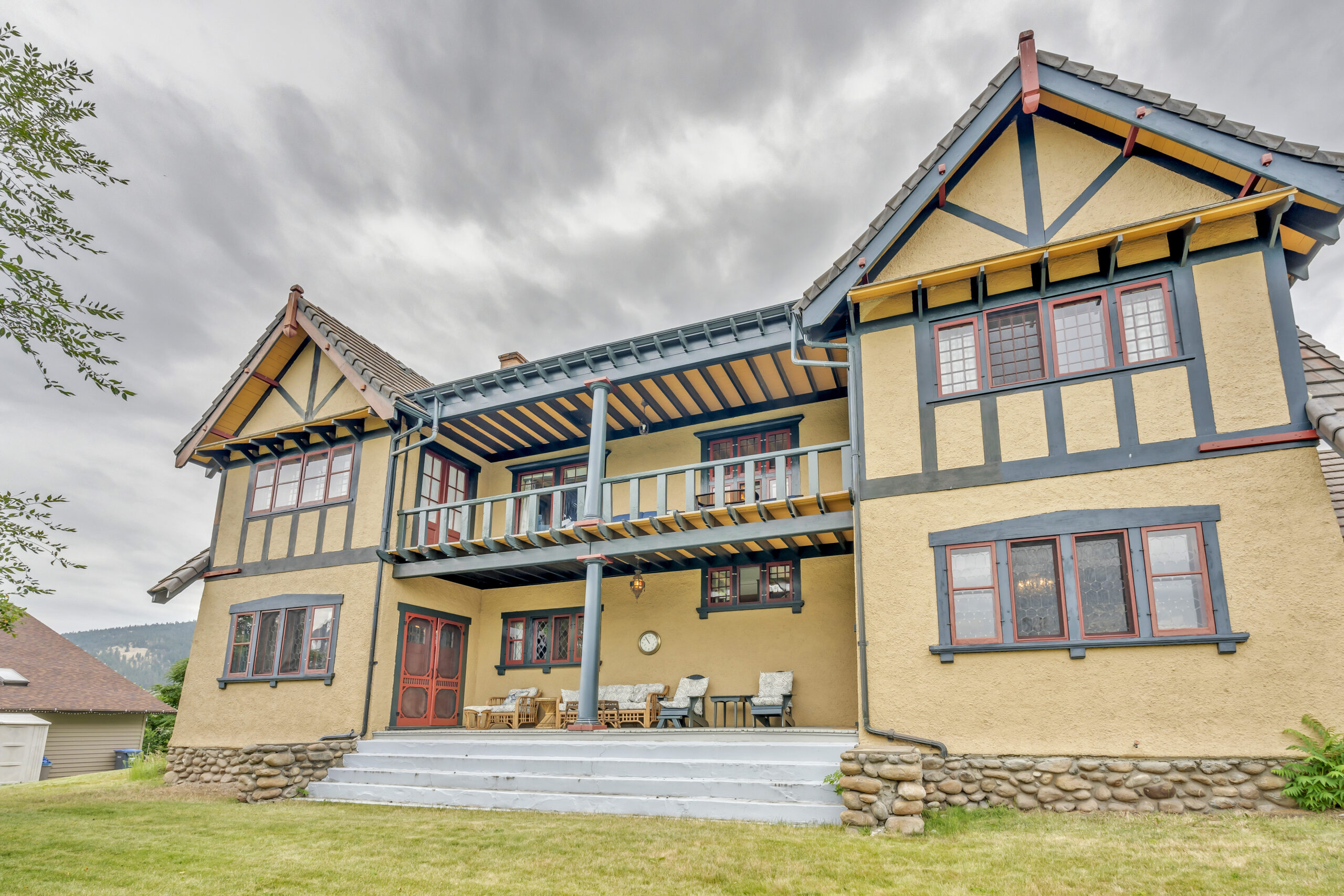 12405 Reynolds Avenue Summerland V0H 1Z8