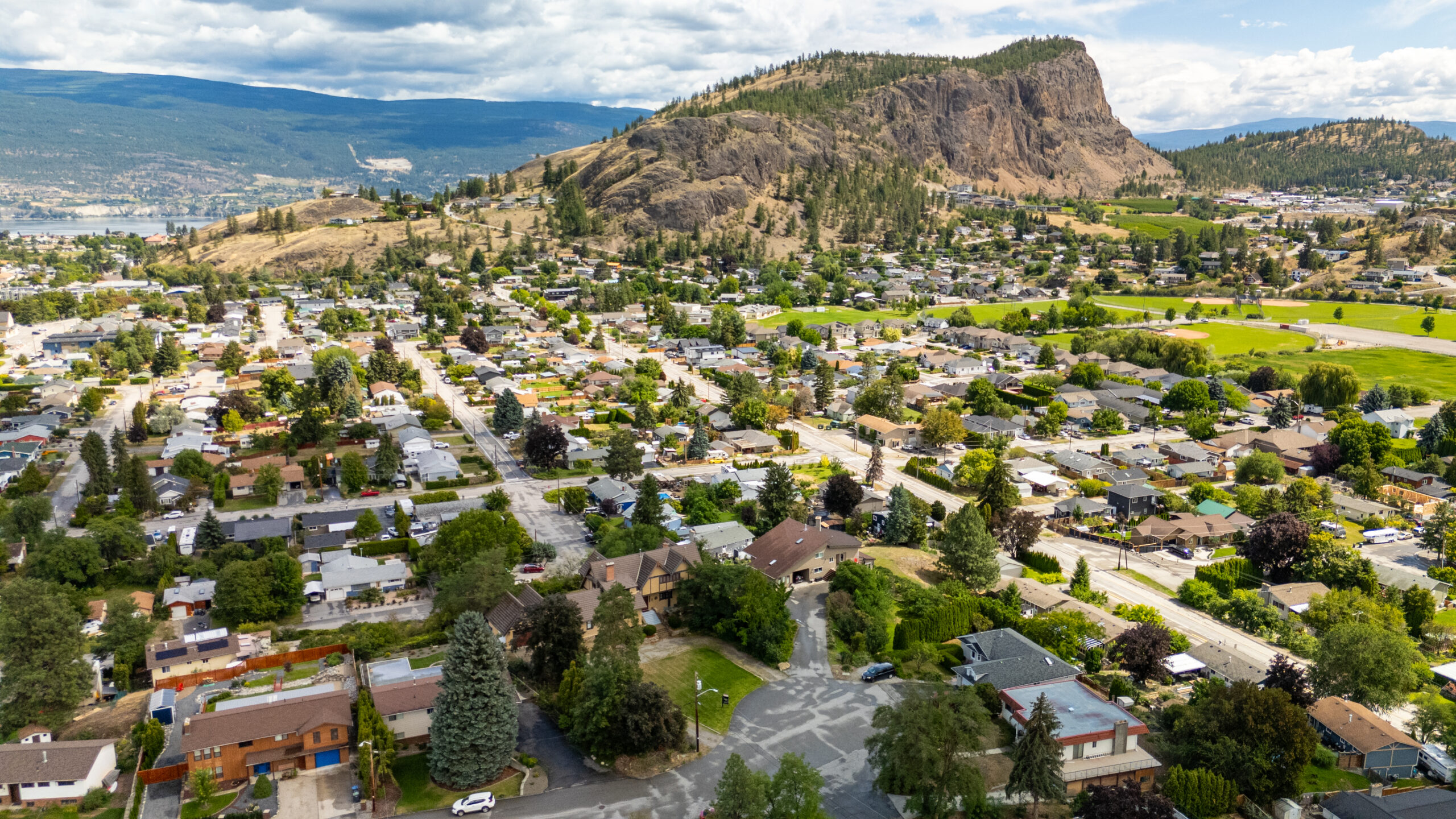 12405 Reynolds Avenue Summerland V0H 1Z8