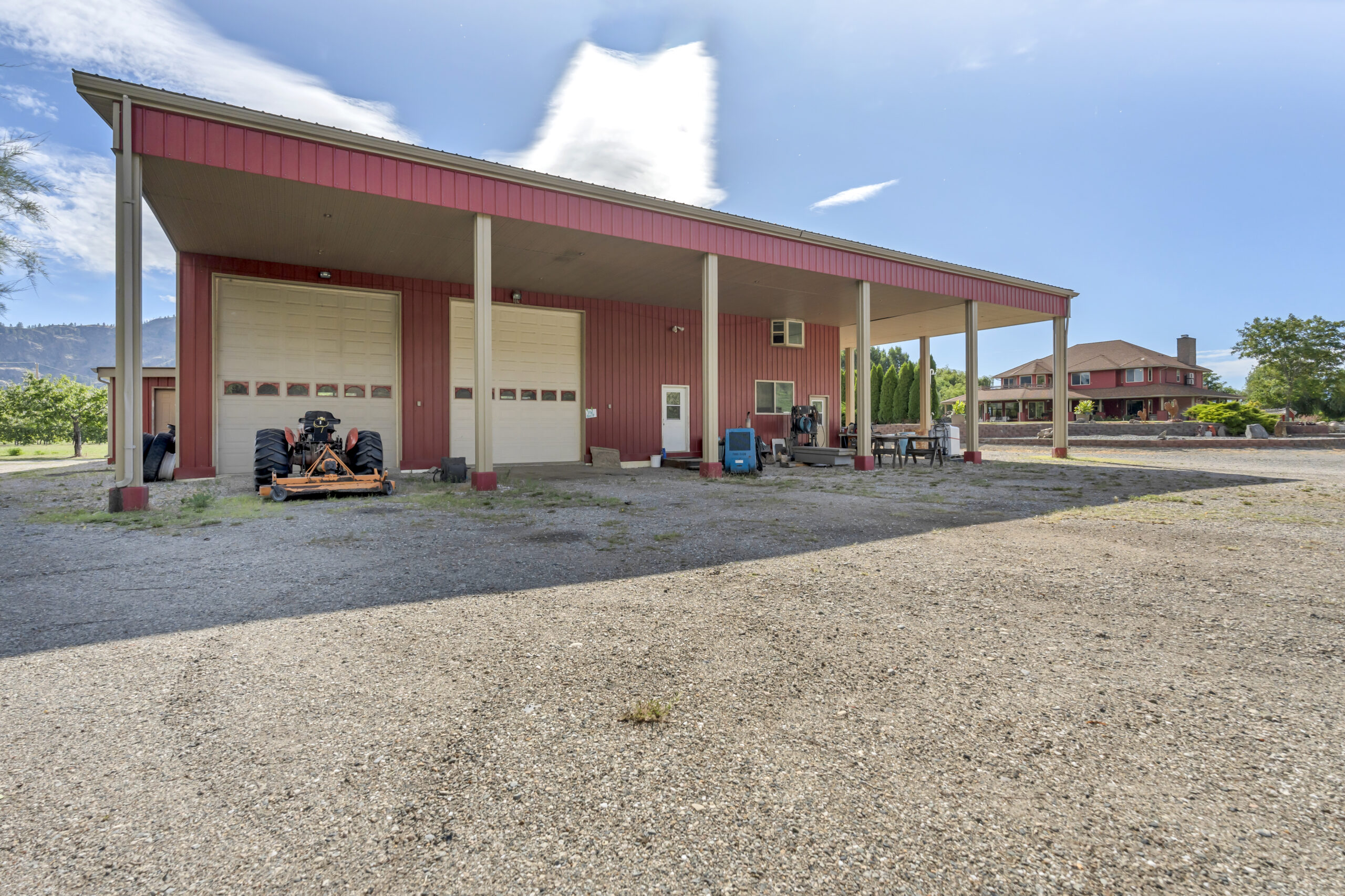 8705 Road 22 Oliver V0H 1T1