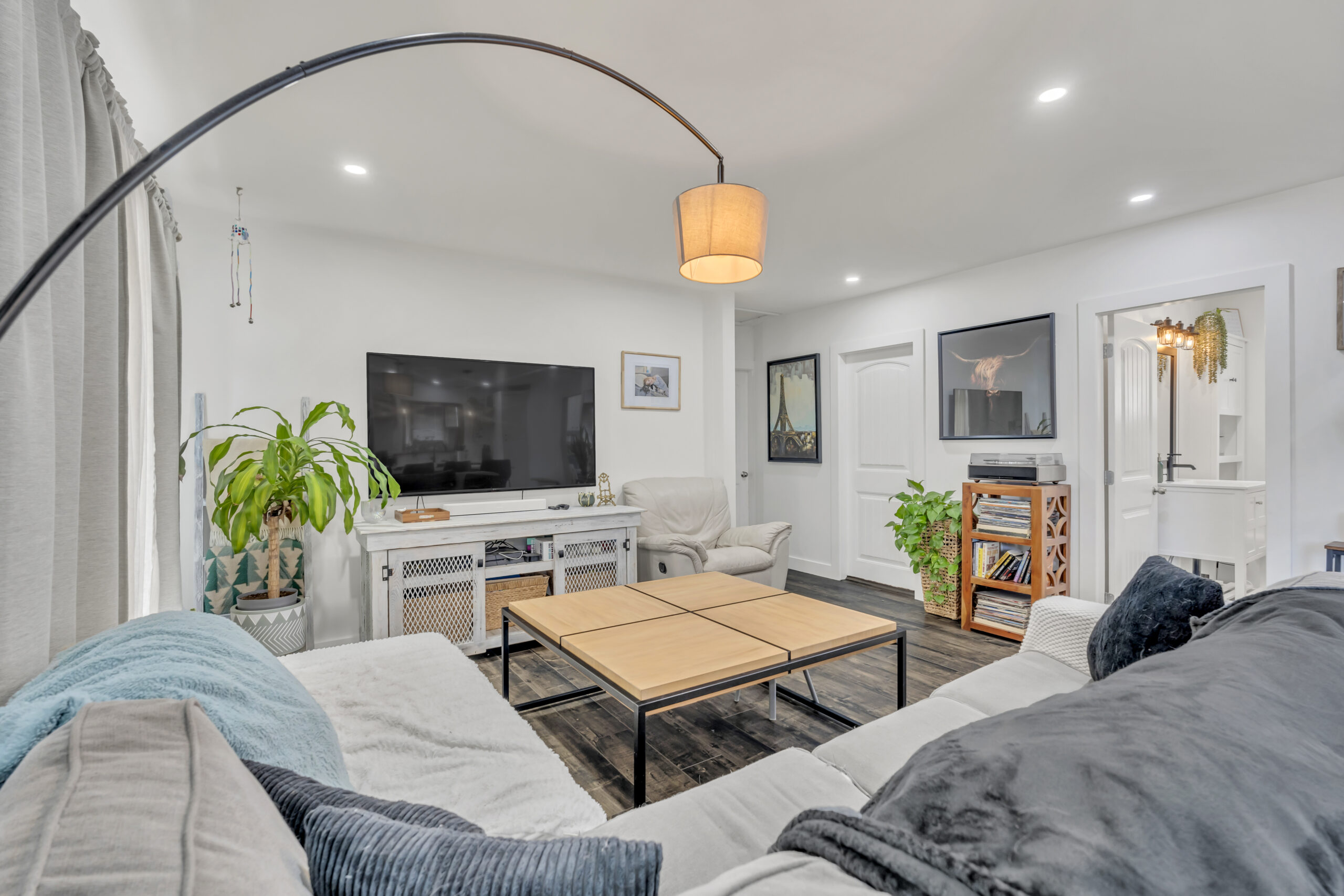 972 Kilwinning Street Penticton V2A 4N7