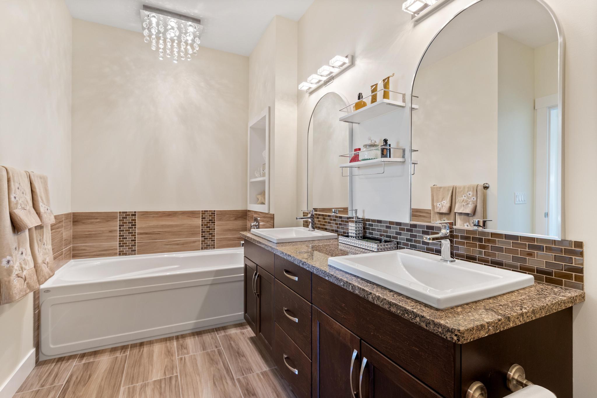 1870 Rosealee Lane 11 West Kelowna V1Z 4E5