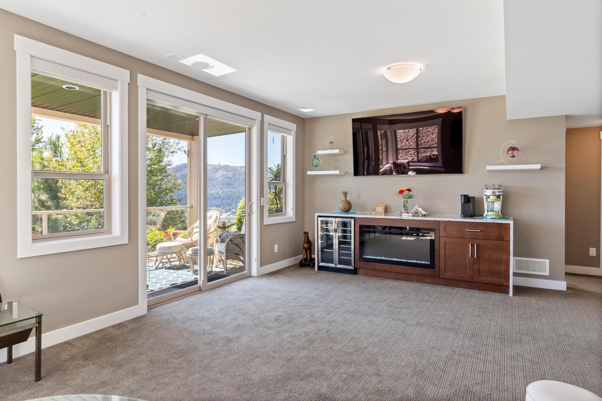 1870 Rosealee Lane 11 West Kelowna V1Z 4E5