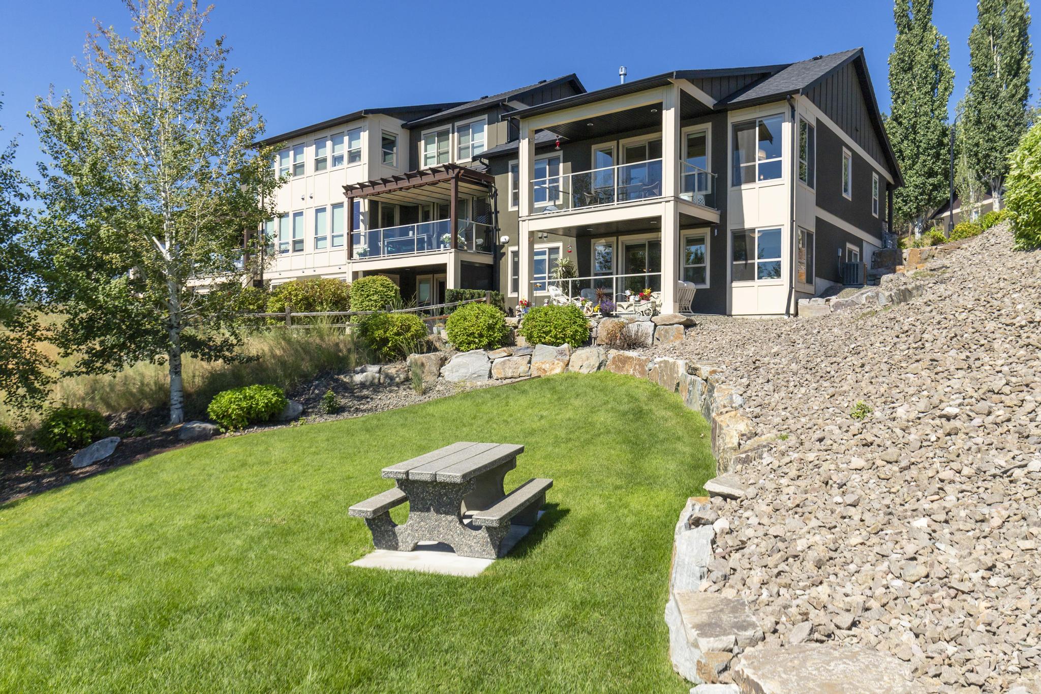 1870 Rosealee Lane 11 West Kelowna V1Z 4E5
