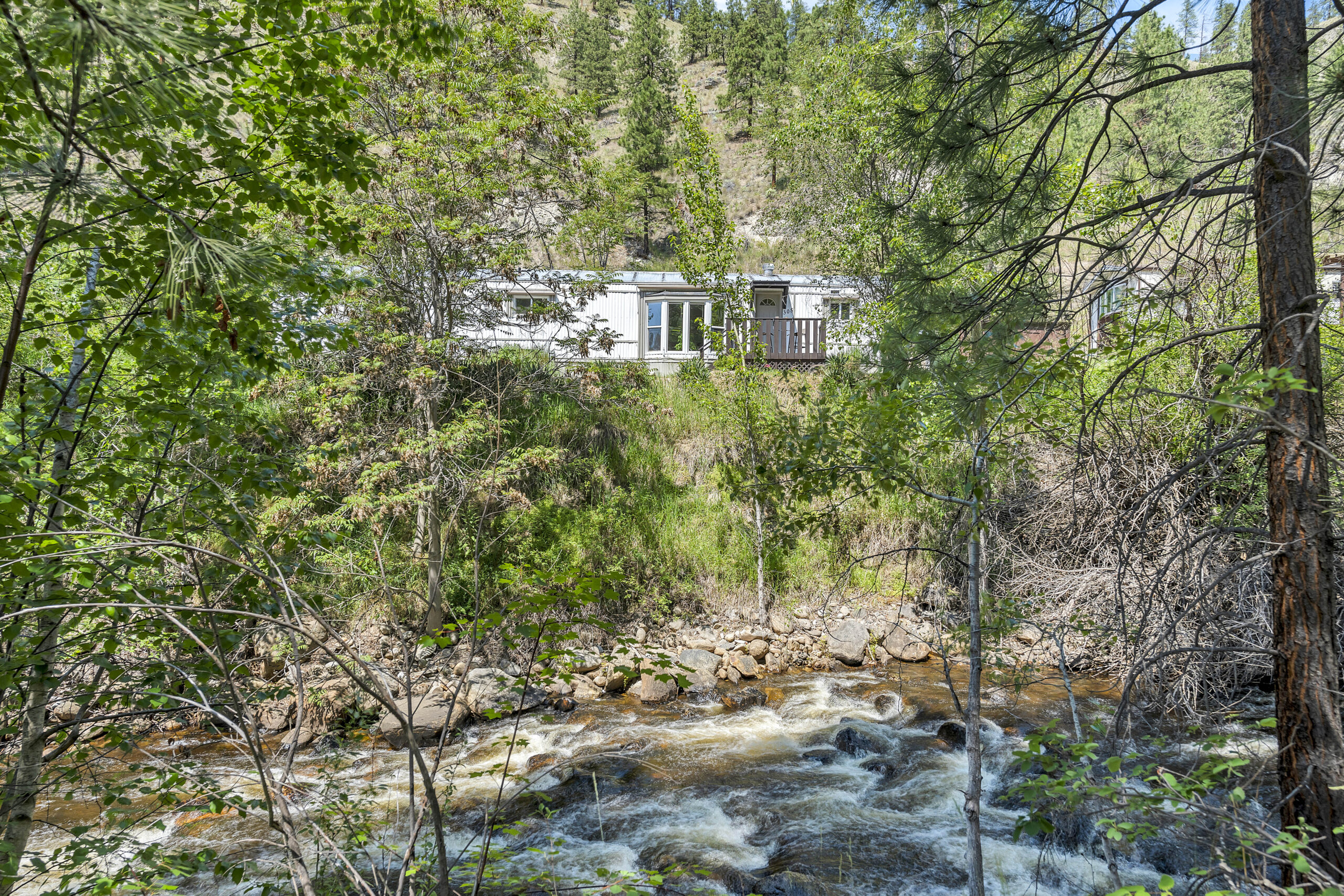 1701 Penticton Avenue 305 Penticton V2A 2N5