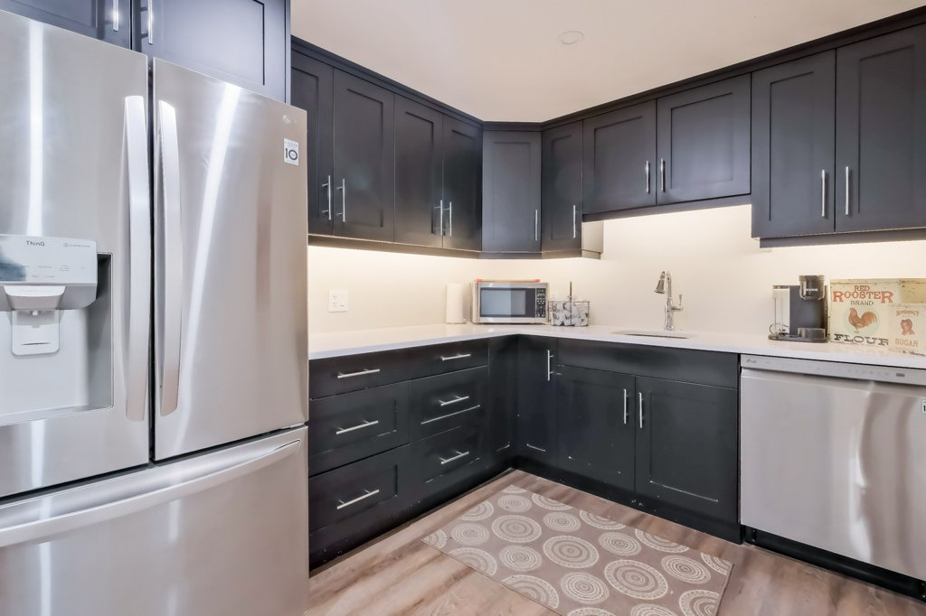 7389 Falcon Ridge Crescent Kelowna V1P 1J2