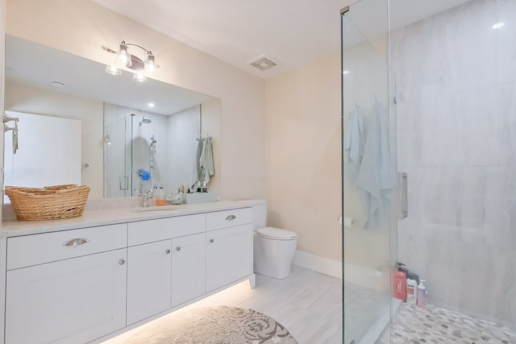 7389 Falcon Ridge Crescent Kelowna V1P 1J2