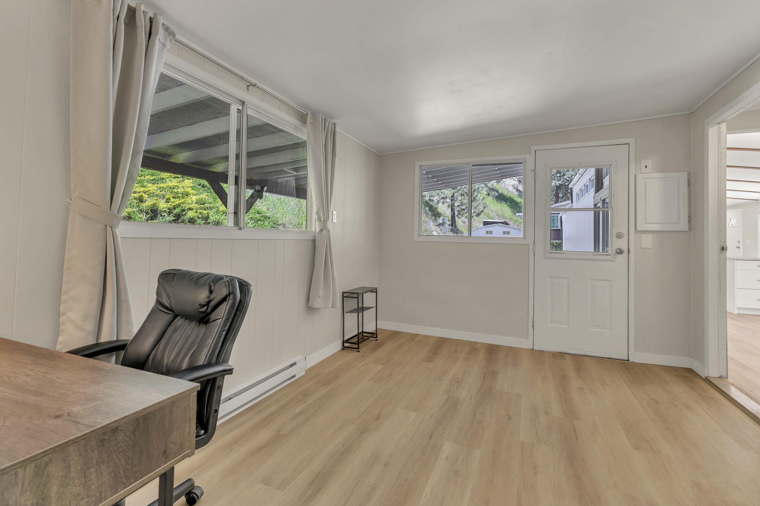 1701 Penticton Avenue 305 Penticton V2A 2N5