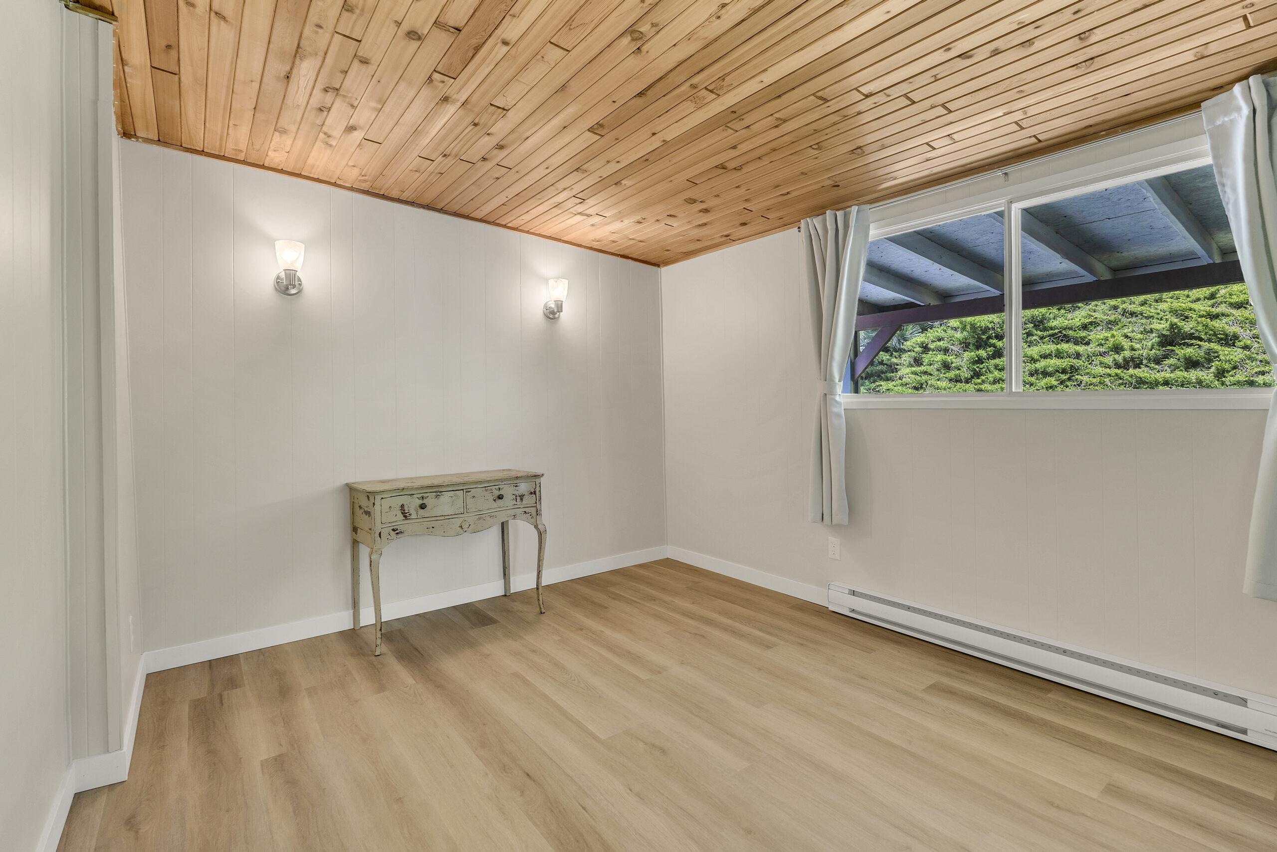 1701 Penticton Avenue 305 Penticton V2A 2N5