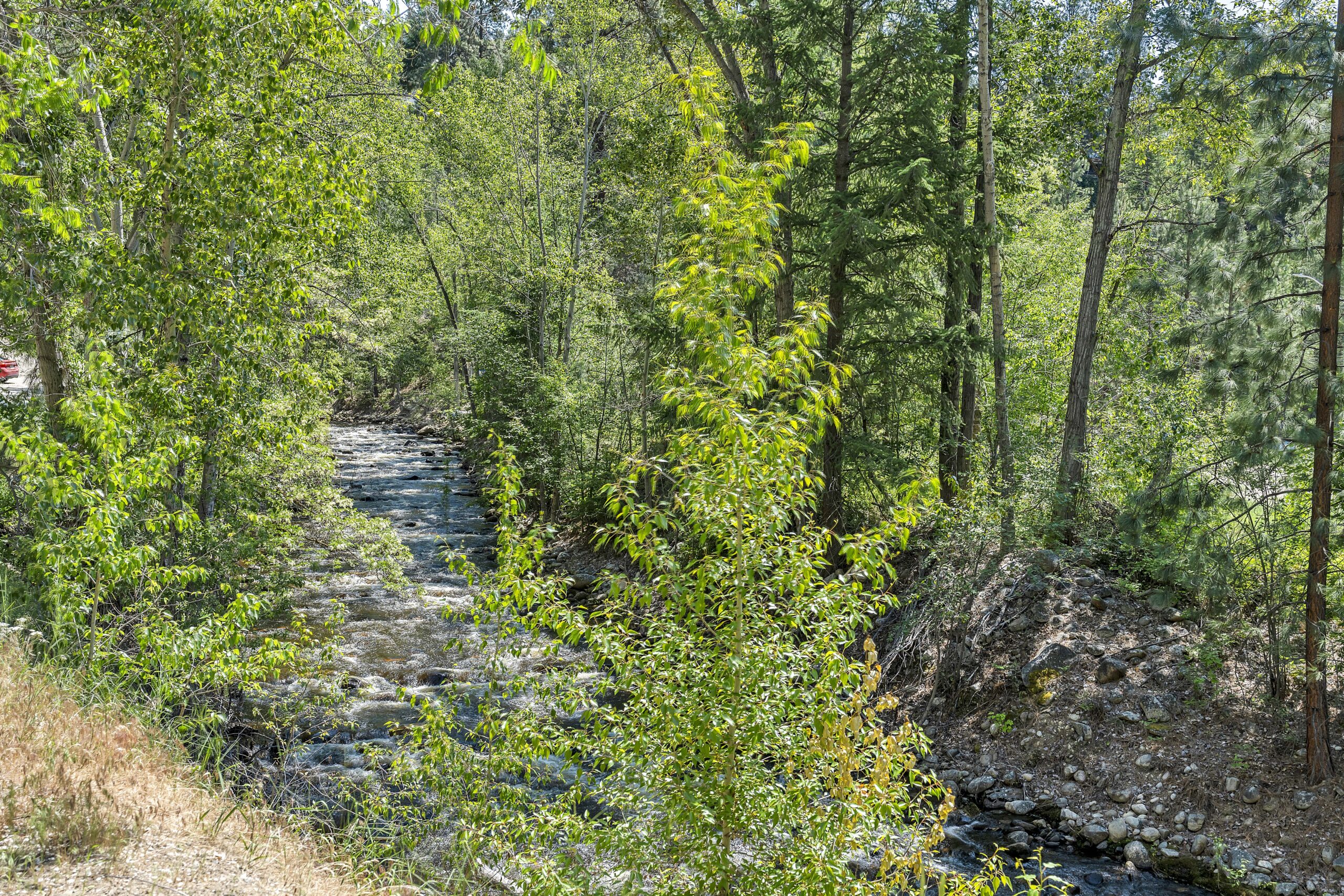 1701 Penticton Avenue 305 Penticton V2A 2N5