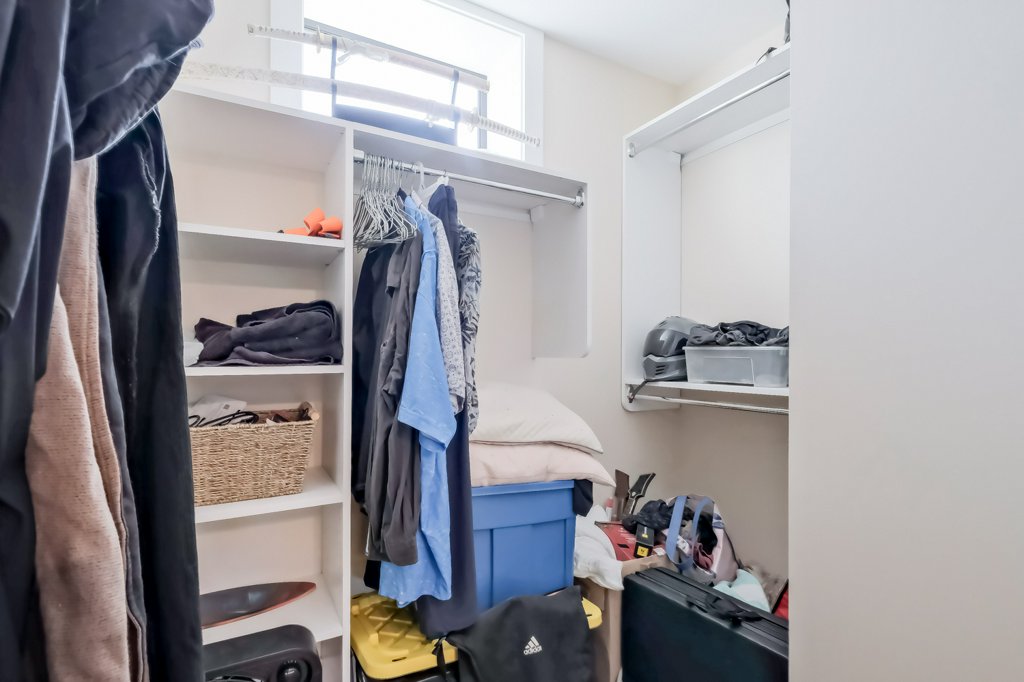7389 Falcon Ridge Crescent Kelowna V1P 1J2