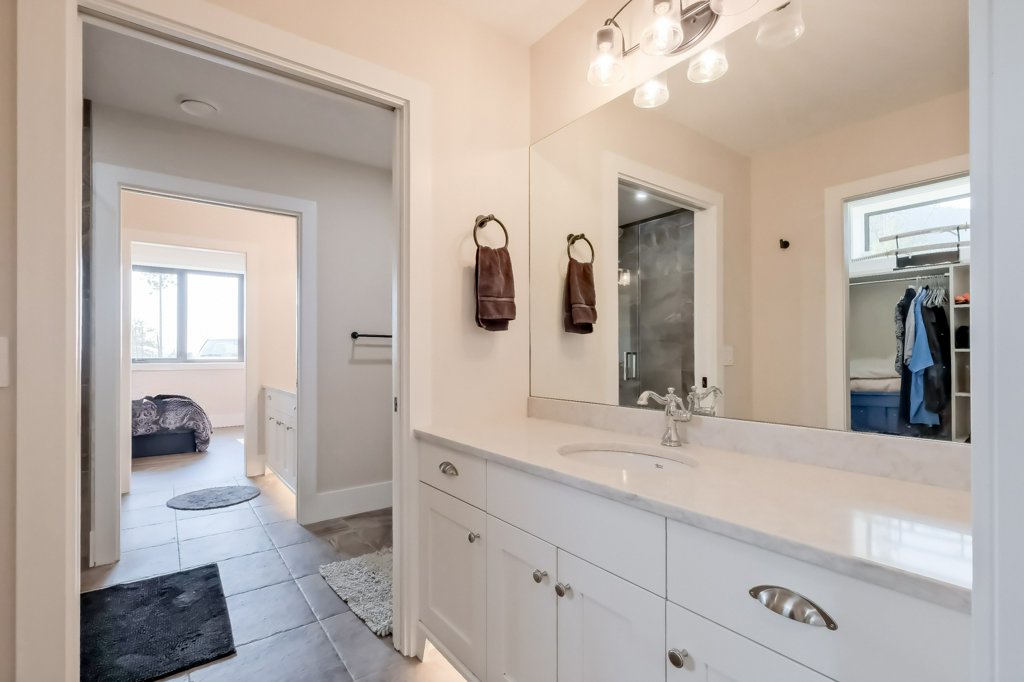 7389 Falcon Ridge Crescent Kelowna V1P 1J2