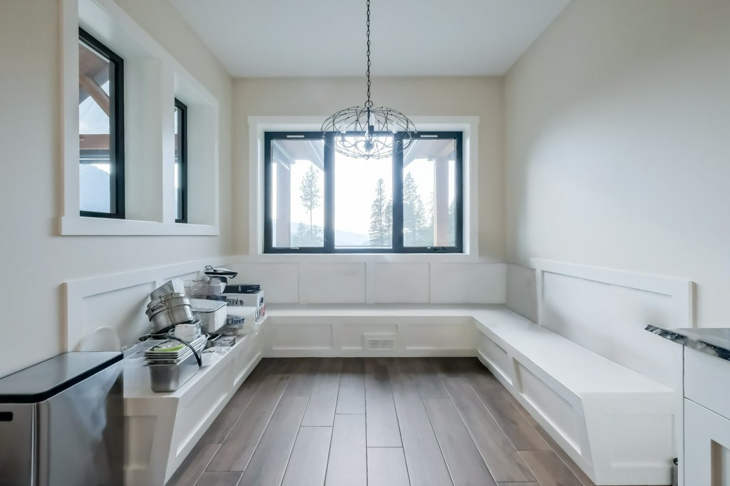 7389 Falcon Ridge Crescent Kelowna V1P 1J2