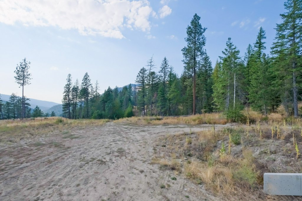 7389 Falcon Ridge Crescent Kelowna V1P 1J2
