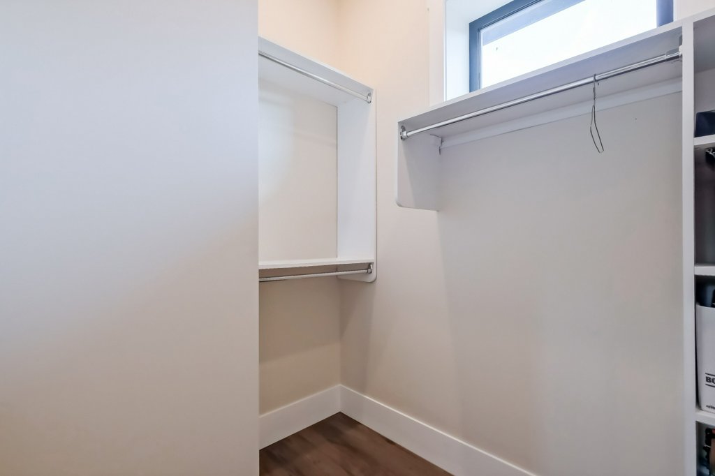 7389 Falcon Ridge Crescent Kelowna V1P 1J2
