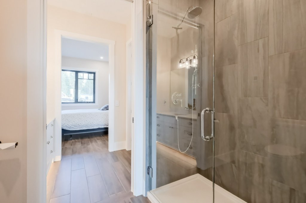7389 Falcon Ridge Crescent Kelowna V1P 1J2
