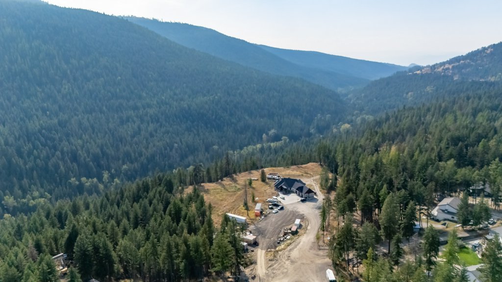 7389 Falcon Ridge Crescent Kelowna V1P 1J2