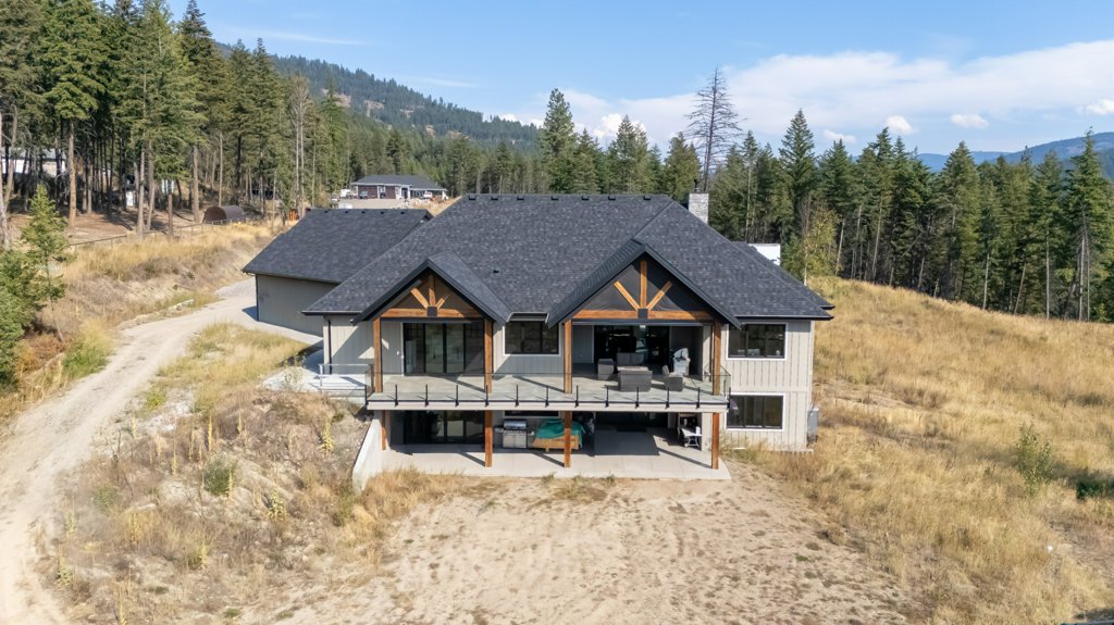 7389 Falcon Ridge Crescent Kelowna V1P 1J2