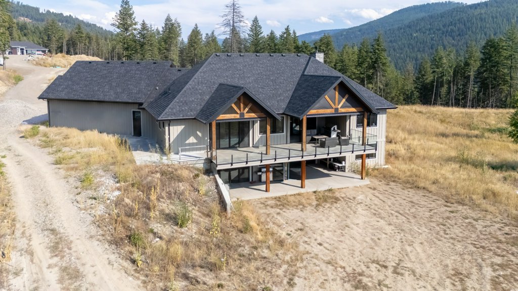 7389 Falcon Ridge Crescent Kelowna V1P 1J2