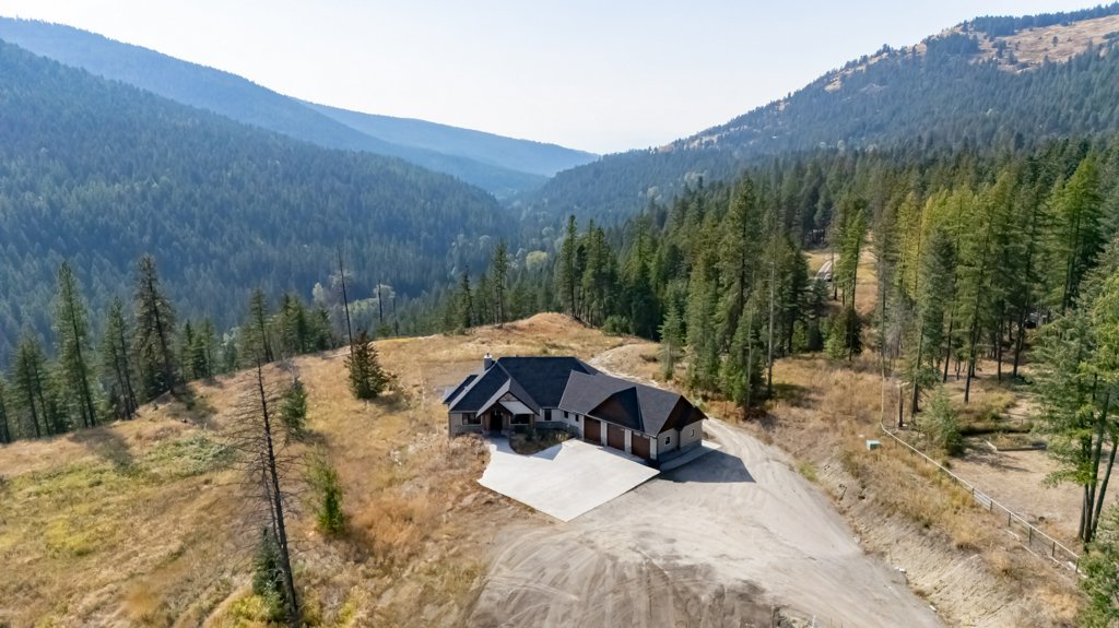 7389 Falcon Ridge Crescent Kelowna V1P 1J2