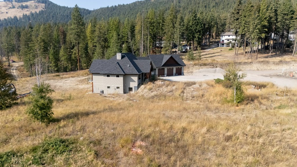 7389 Falcon Ridge Crescent Kelowna V1P 1J2