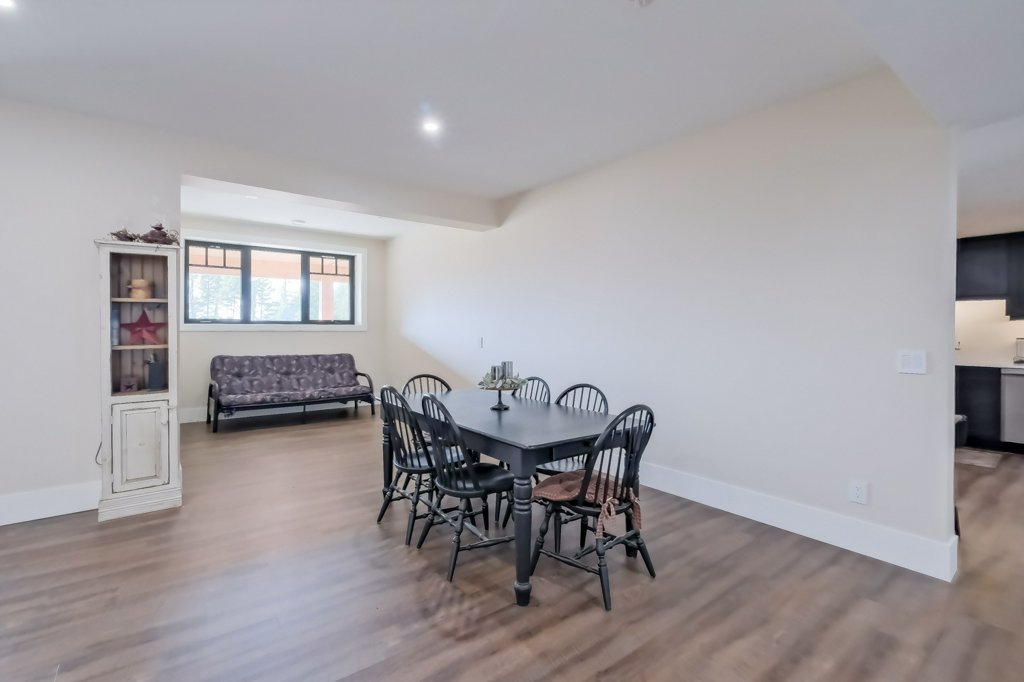 7389 Falcon Ridge Crescent Kelowna V1P 1J2