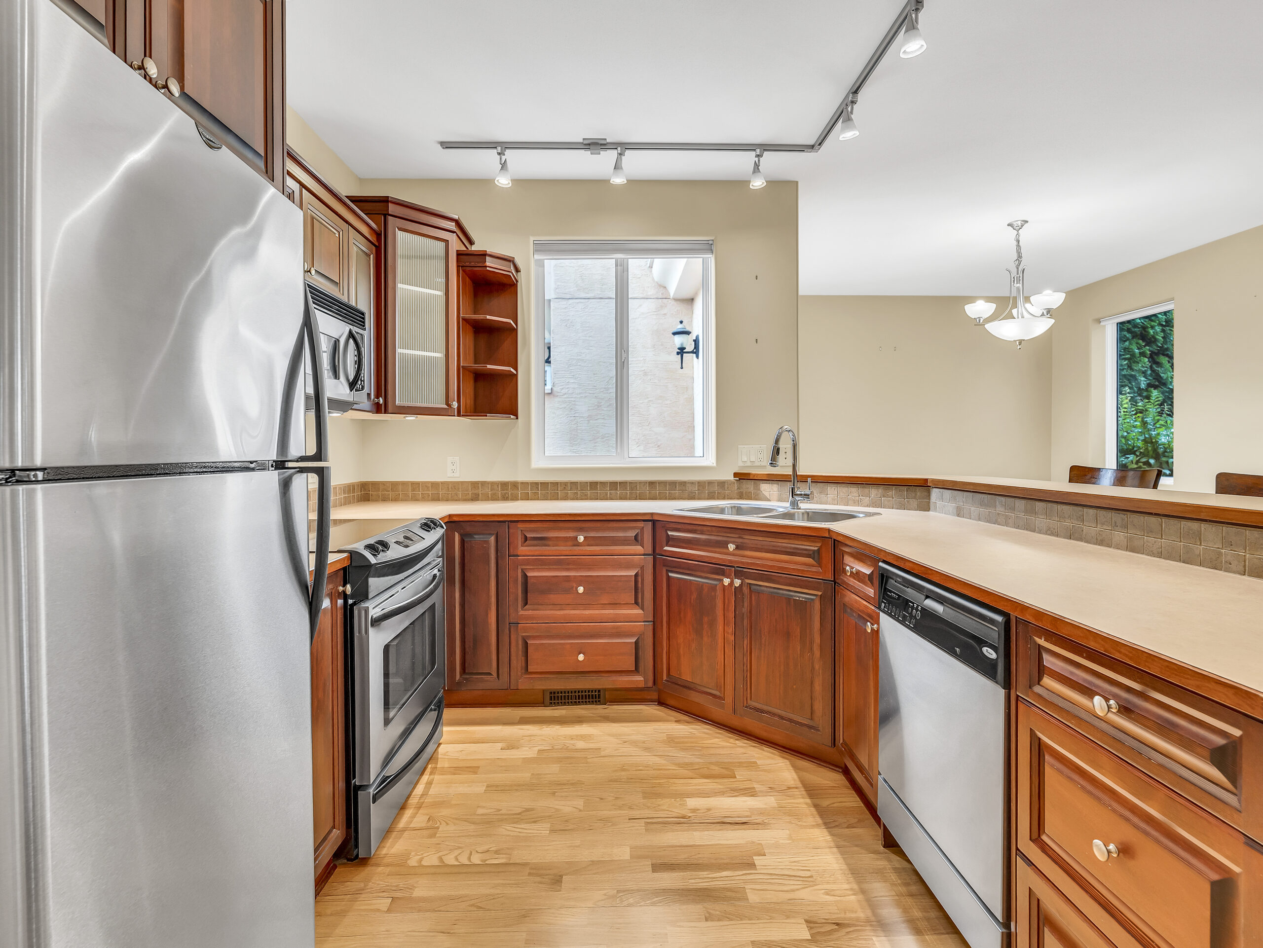 240 Yorkton Avenue 104 Penticton V2A 3V2