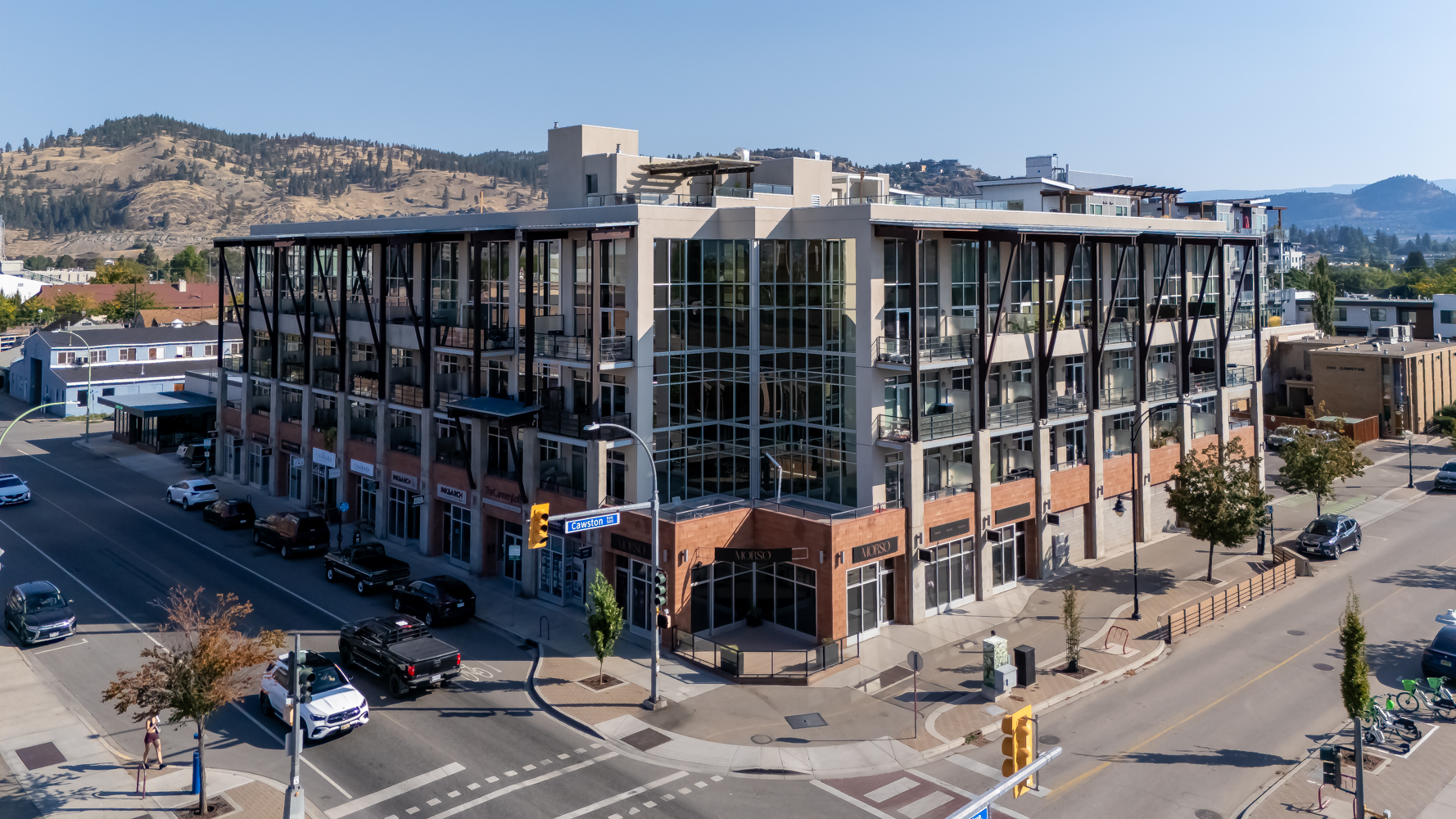 1289 Ellis Steer 412 Kelowna V1Y 9X6