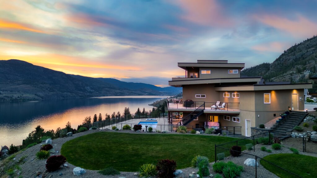 174 Vintage Boulevard Okanagan Falls V0H 1R3