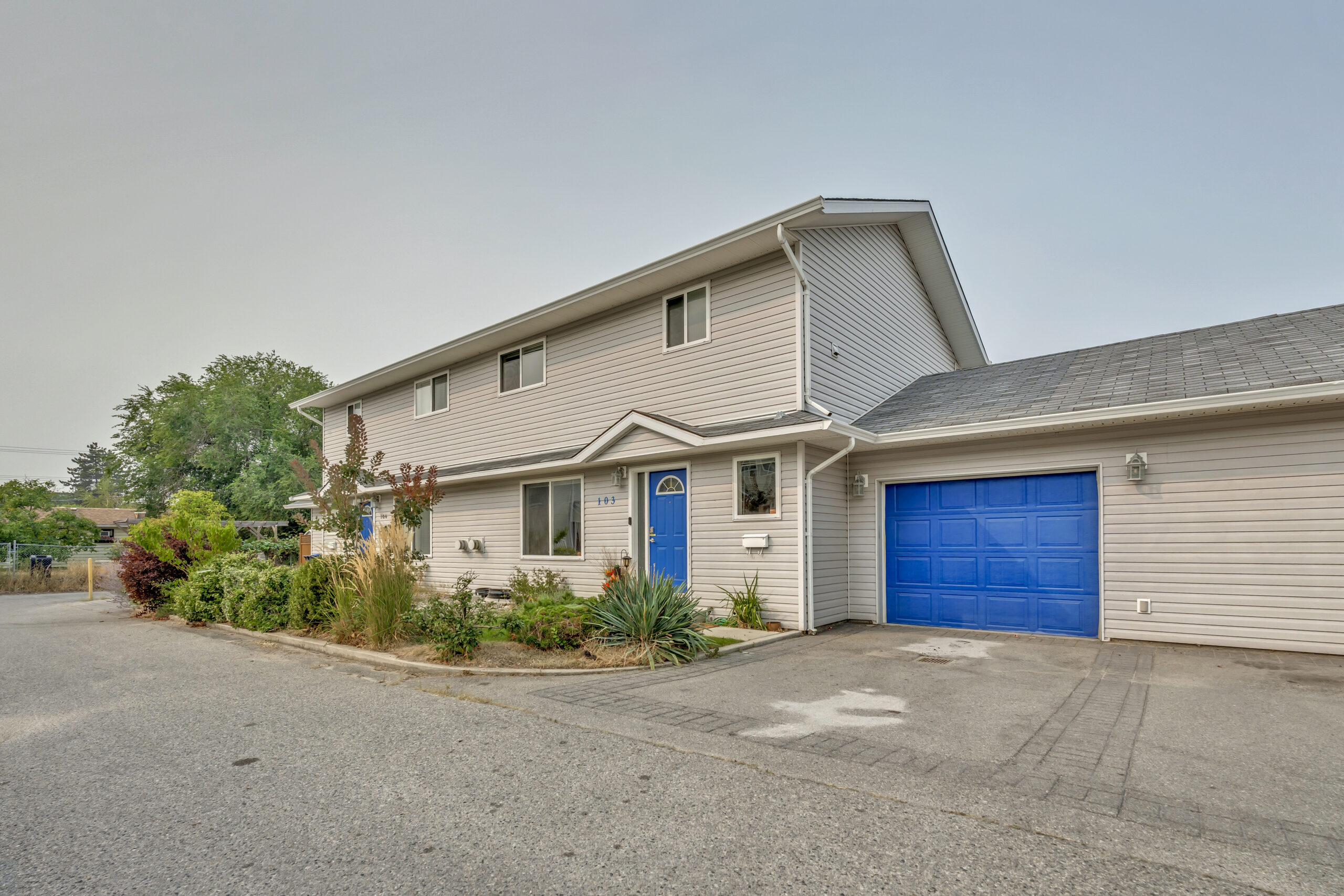 102 Regina Avenue 103 Penticton V2A 2K8