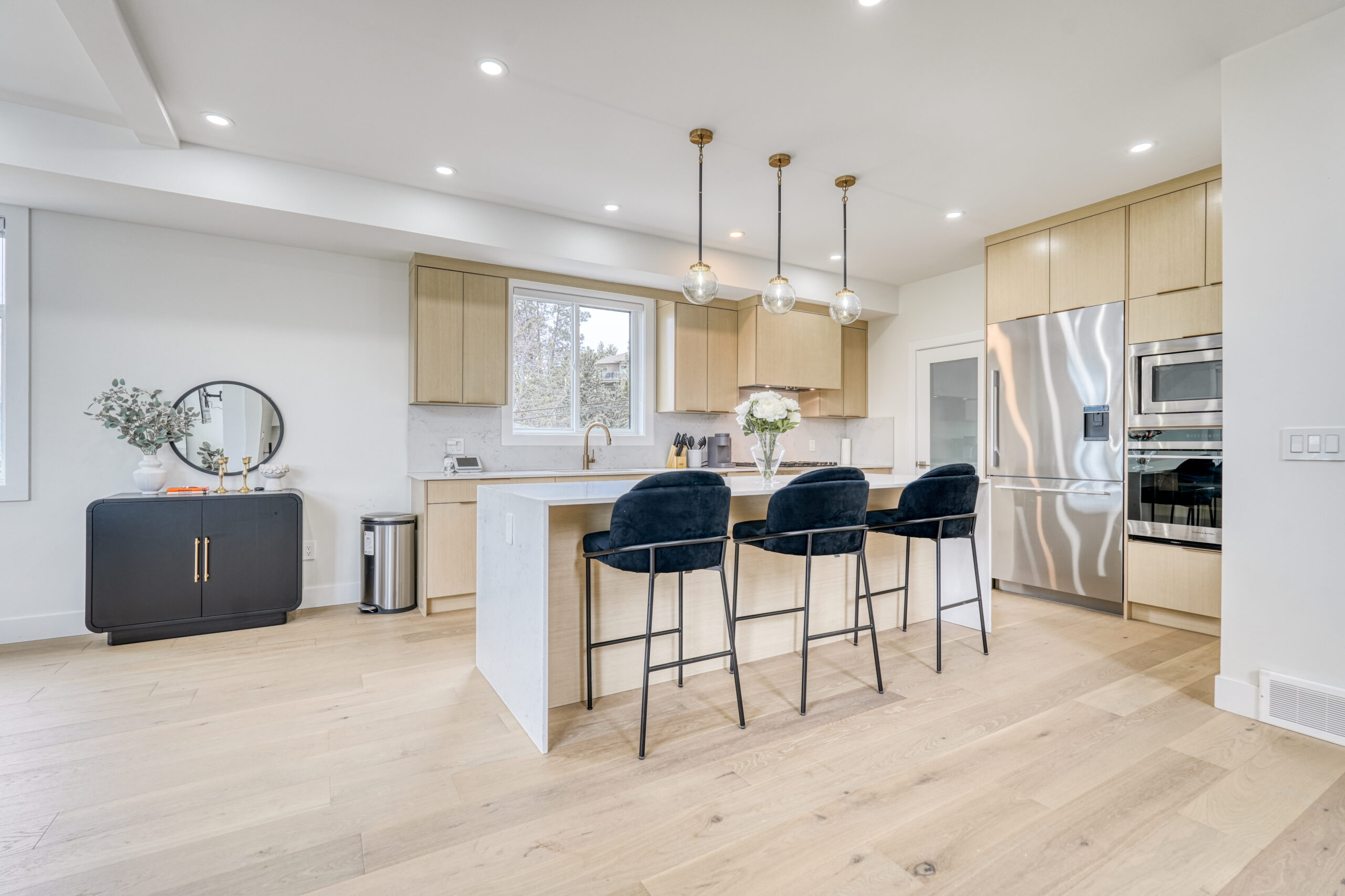 1047 Oak Barrel Place West Kelowna V1Z 2G9