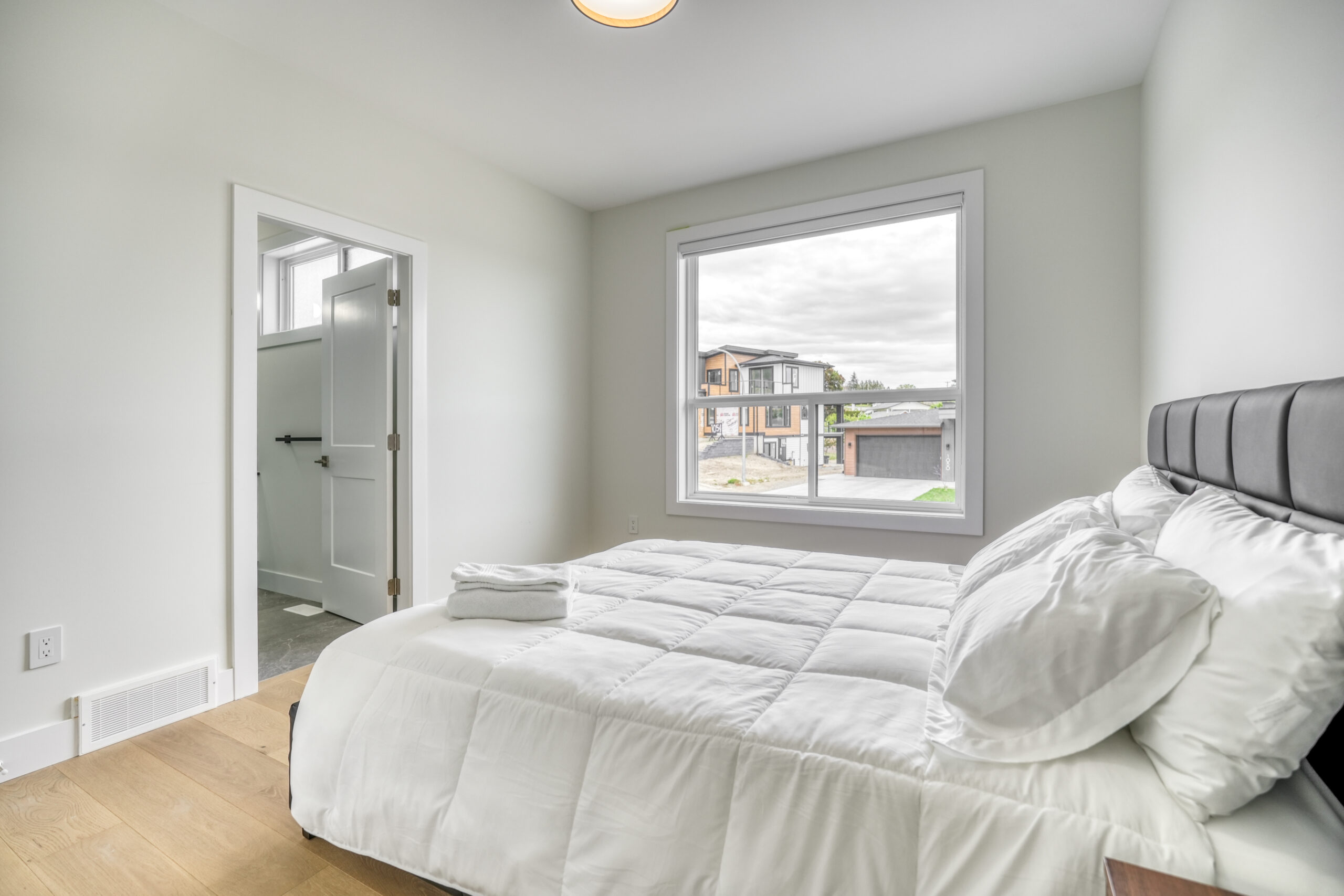 1047 Oak Barrel Place West Kelowna V1Z 2G9