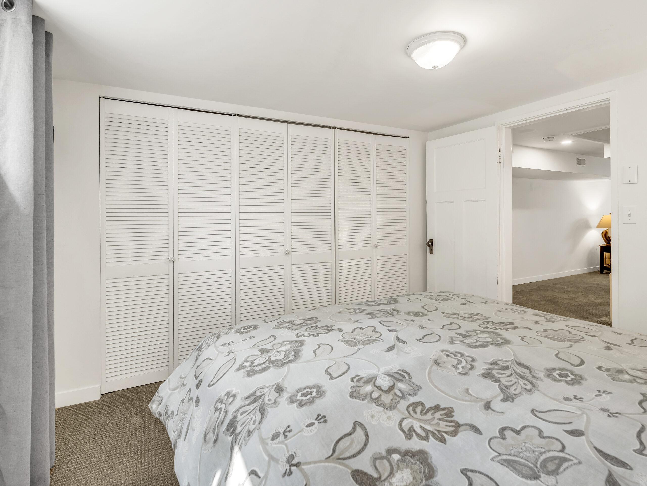 12411 Victoria Road S Summerland V0H 1Z2