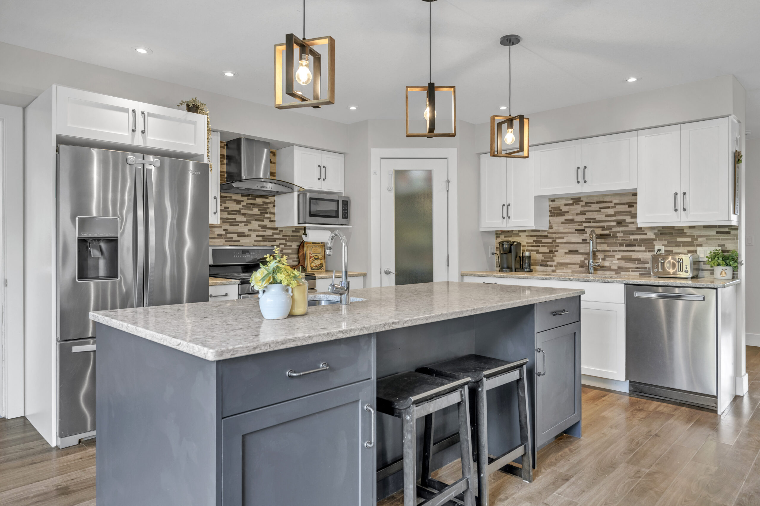 130 Walton Crescent Summerland V0H 1Z8