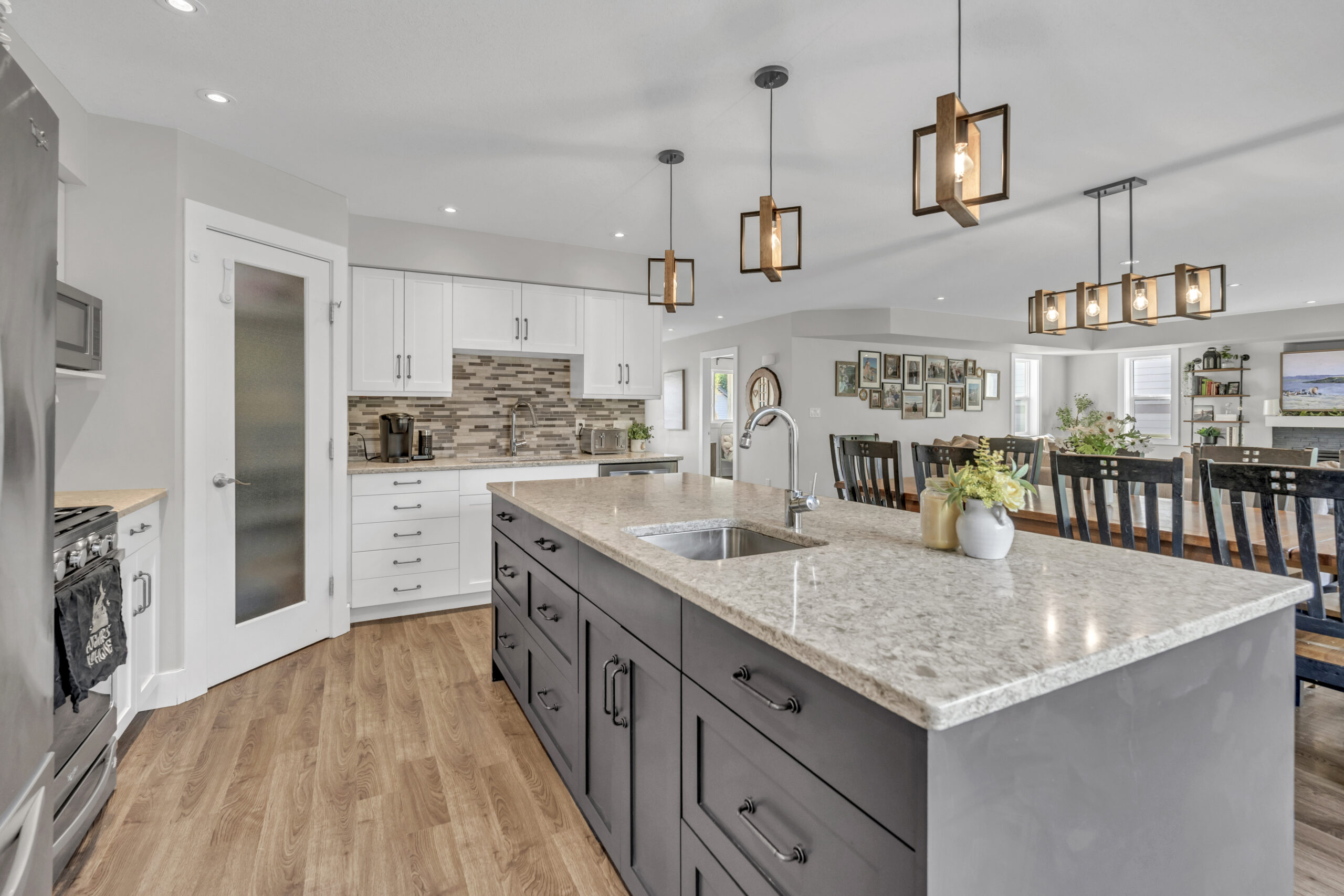 130 Walton Crescent Summerland V0H 1Z8