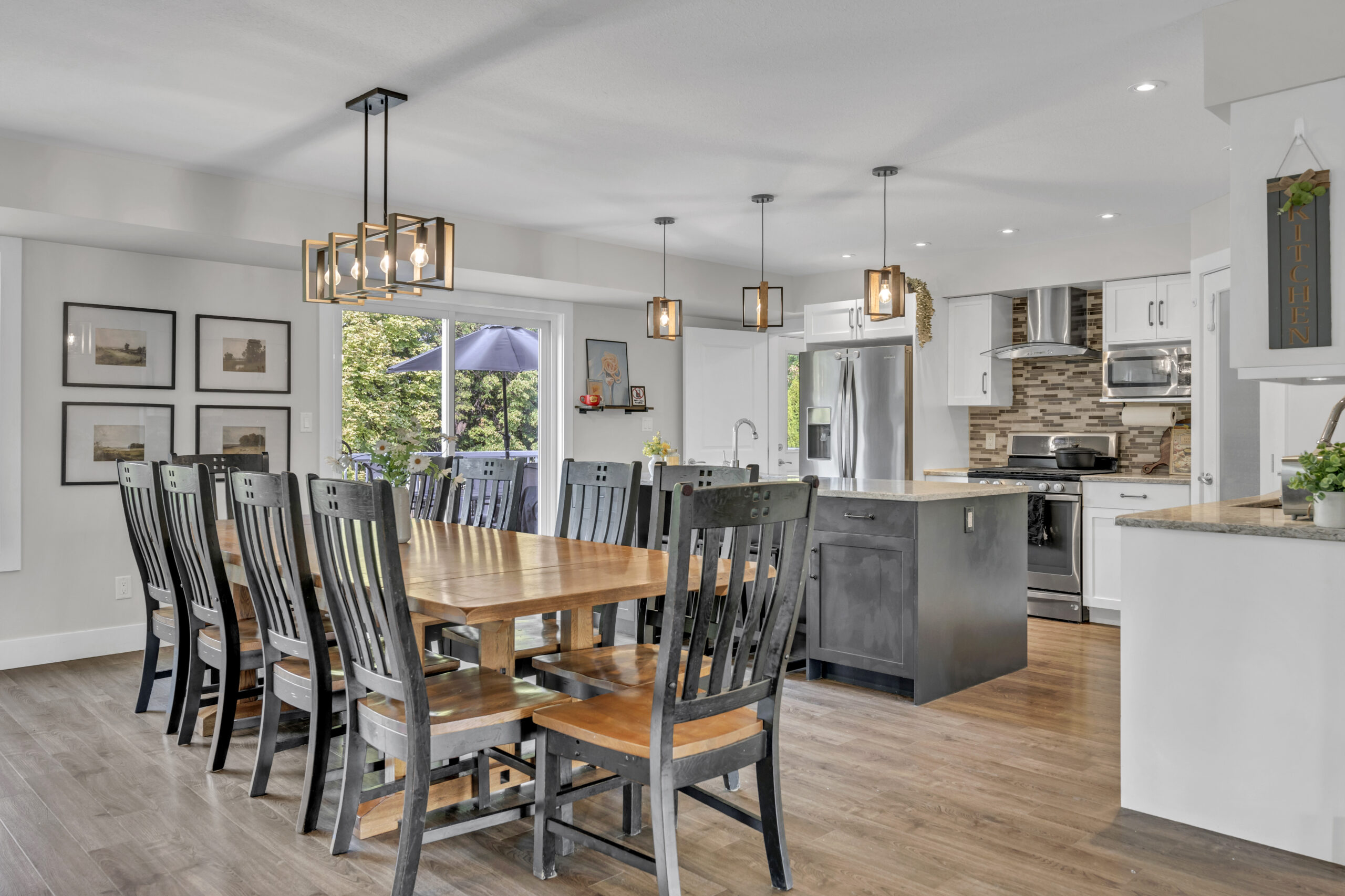 130 Walton Crescent Summerland V0H 1Z8