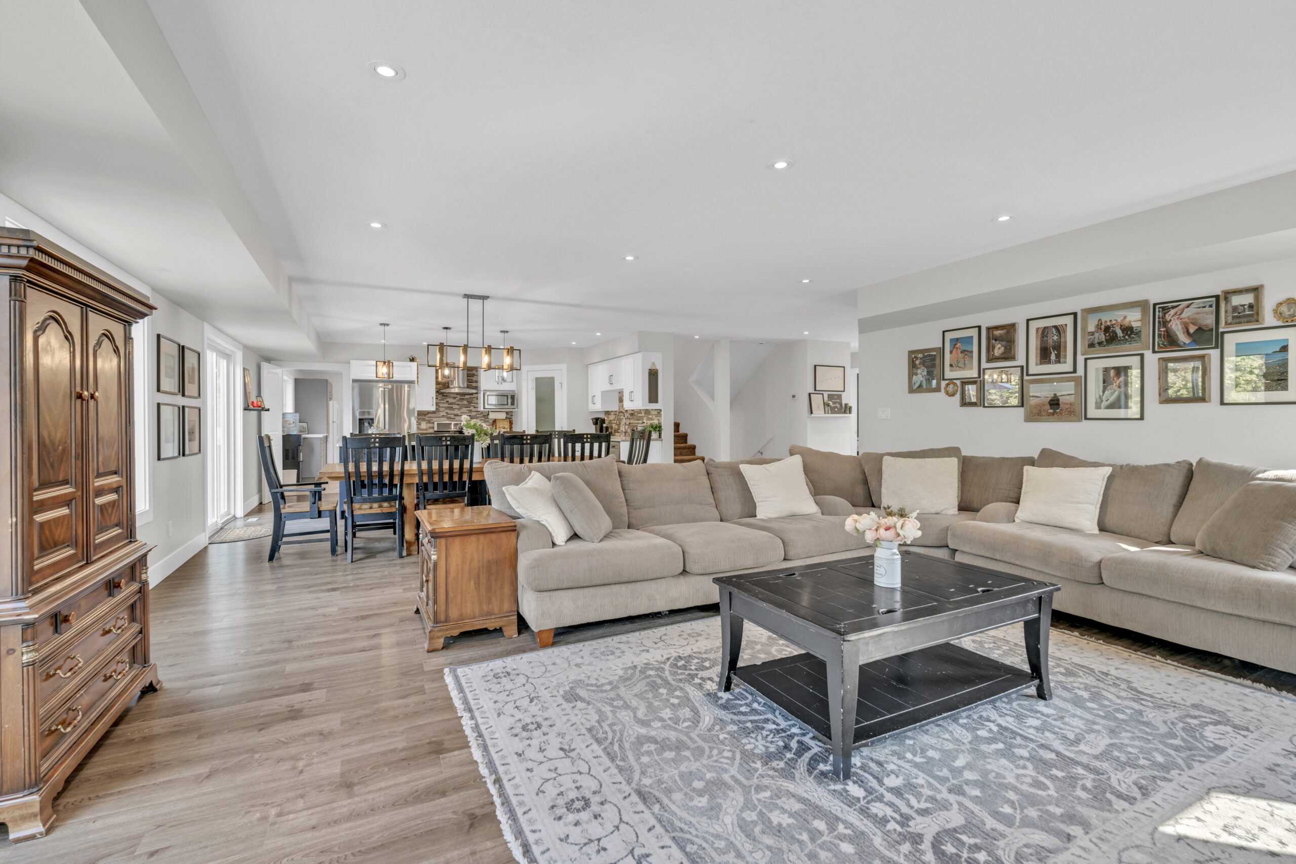 130 Walton Crescent Summerland V0H 1Z8
