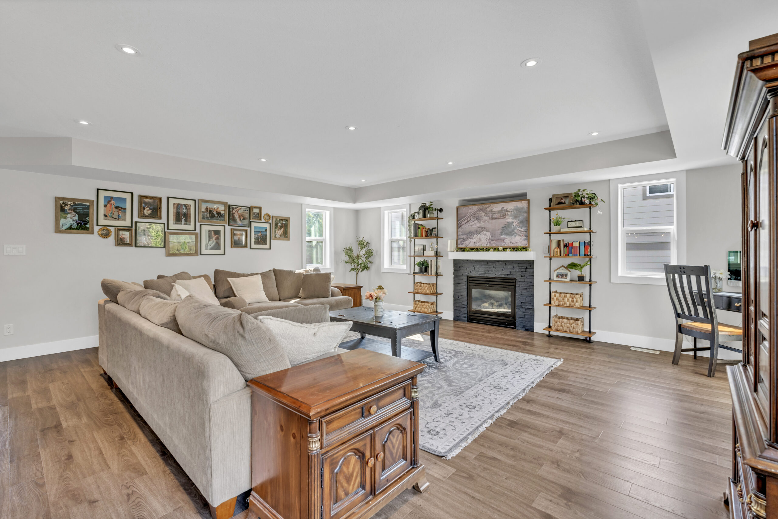 130 Walton Crescent Summerland V0H 1Z8