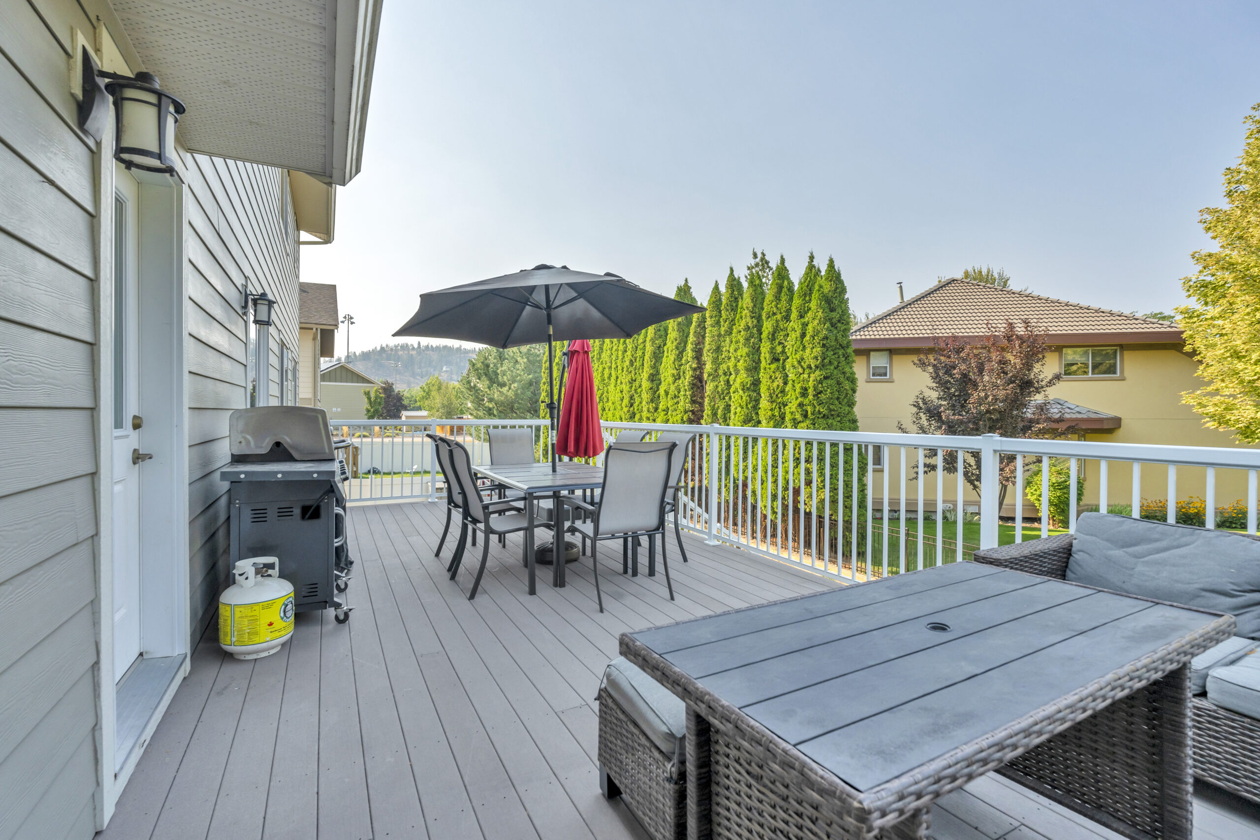 130 Walton Crescent Summerland V0H 1Z8