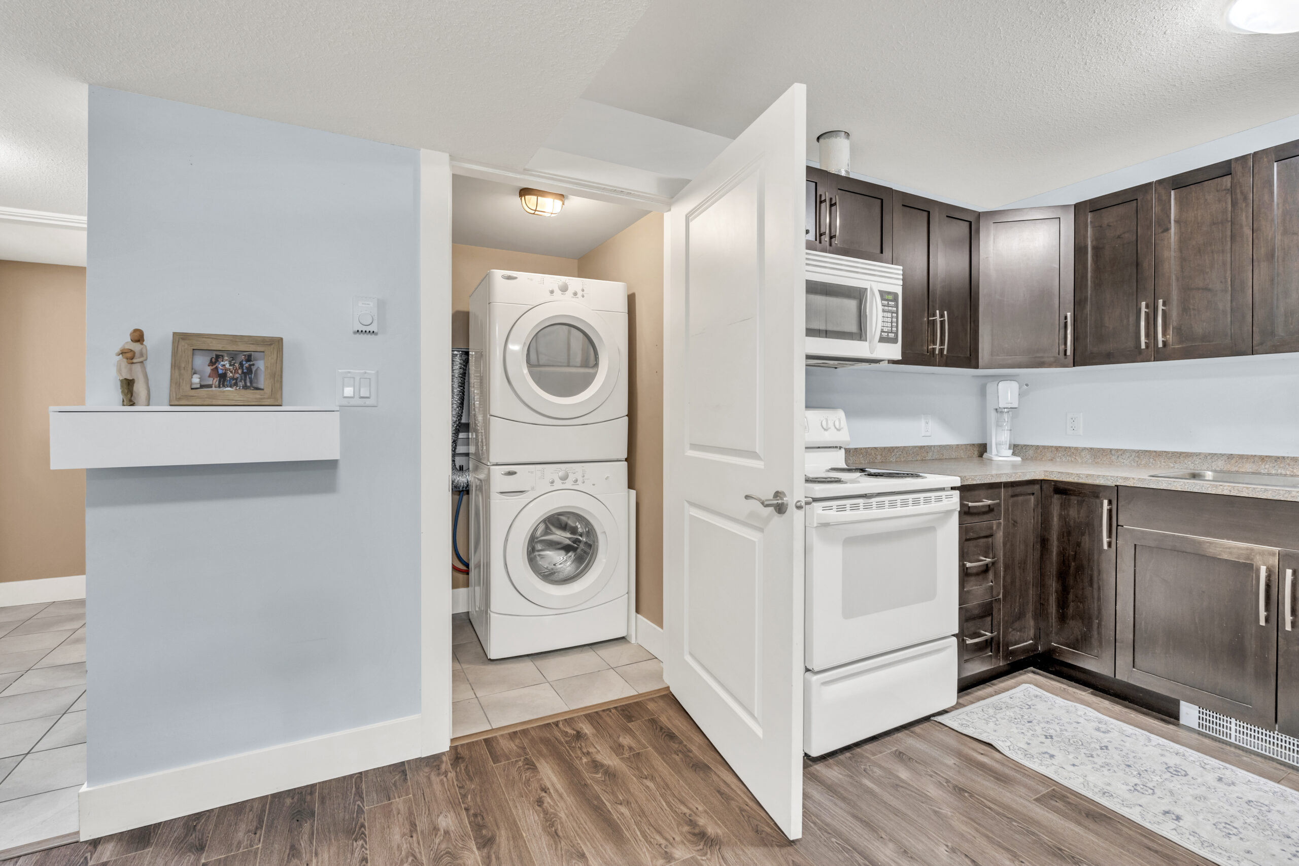 130 Walton Crescent Summerland V0H 1Z8