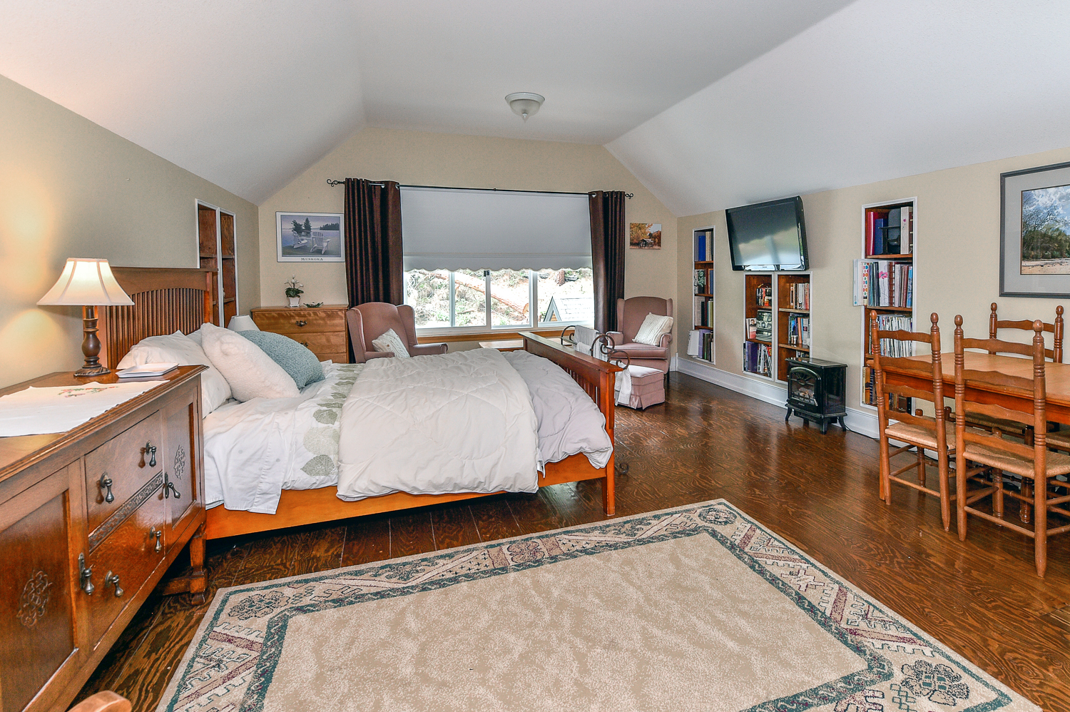 7372 Fintry Delta Road Kelowna V1Z 3V2