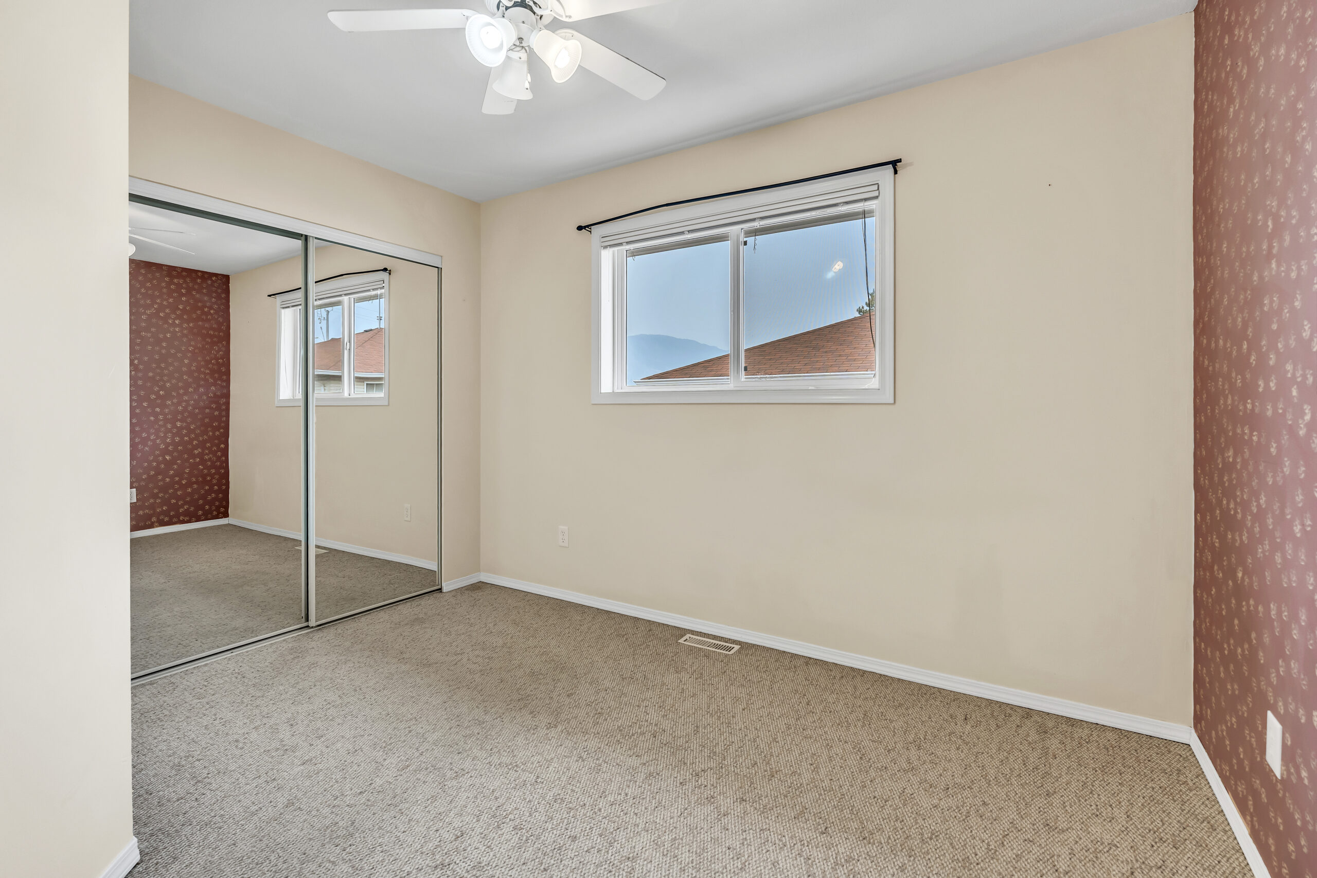 102 Regina Avenue 103 Penticton V2A 2K8